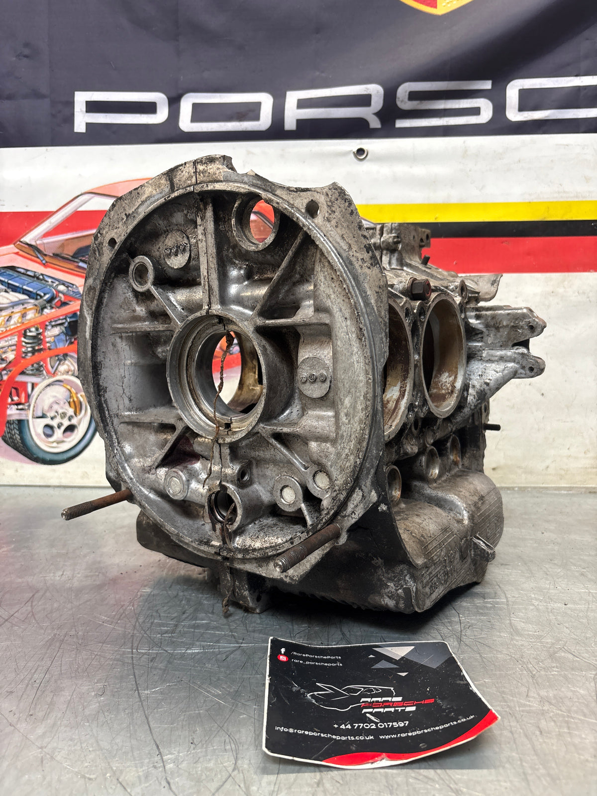 Porsche 914 1.8L engine case, used EC042661