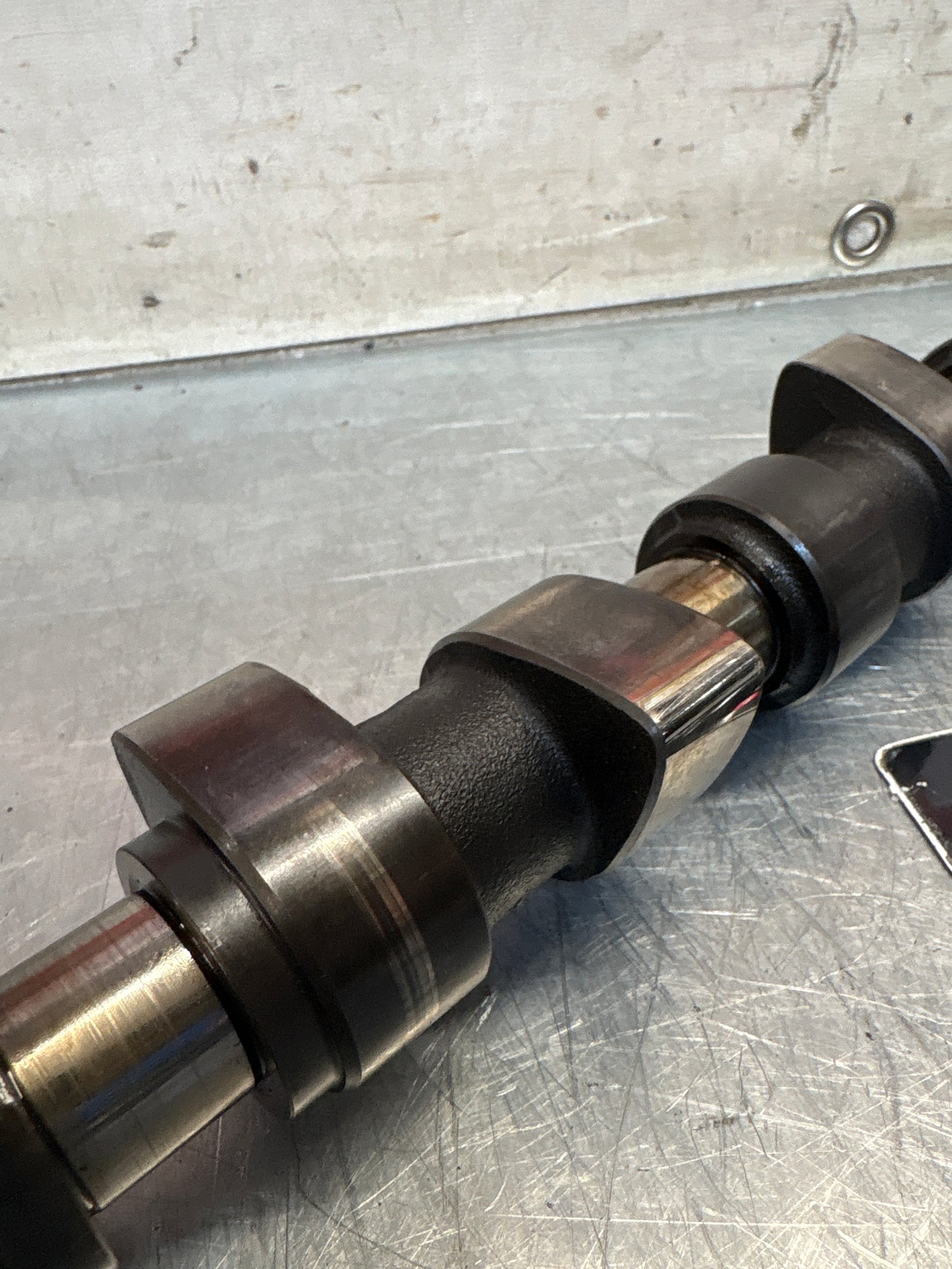 Porsche 924 / 924 Turbo camshaft 046109021 used