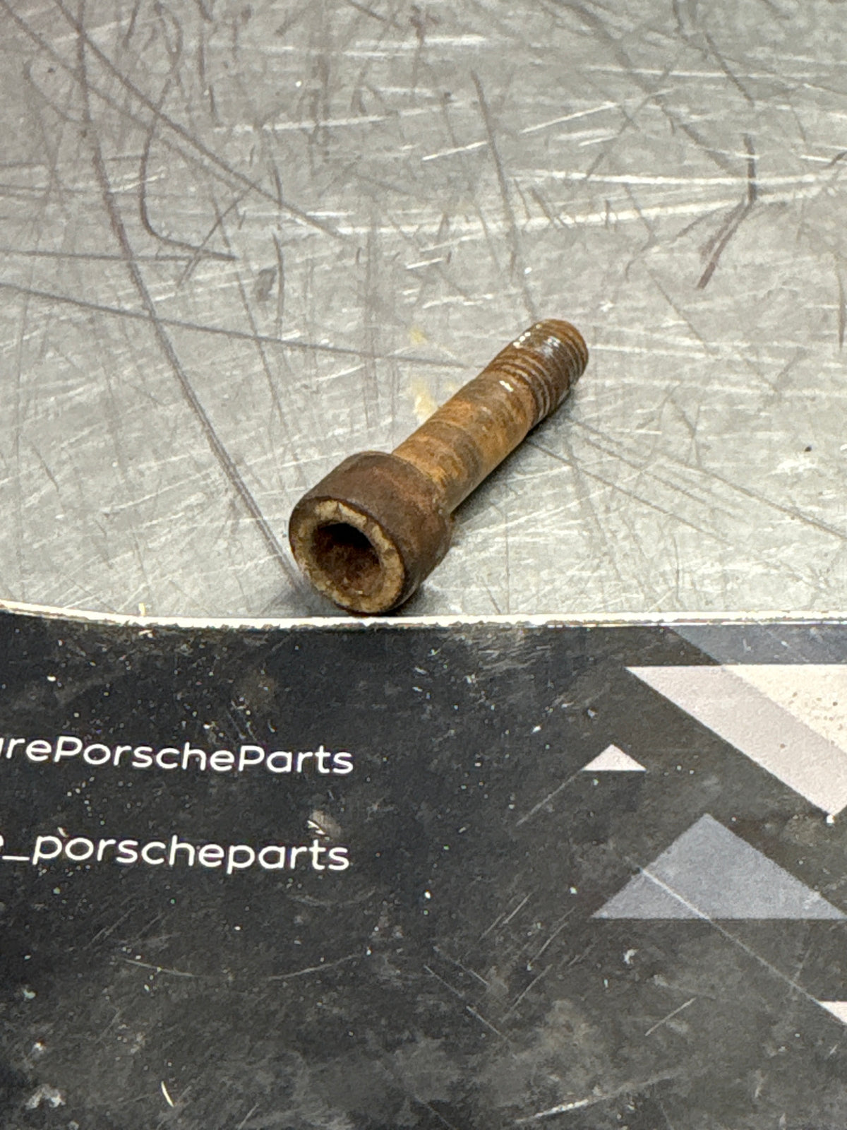 Porsche 924 pan head screw, used 477521501A