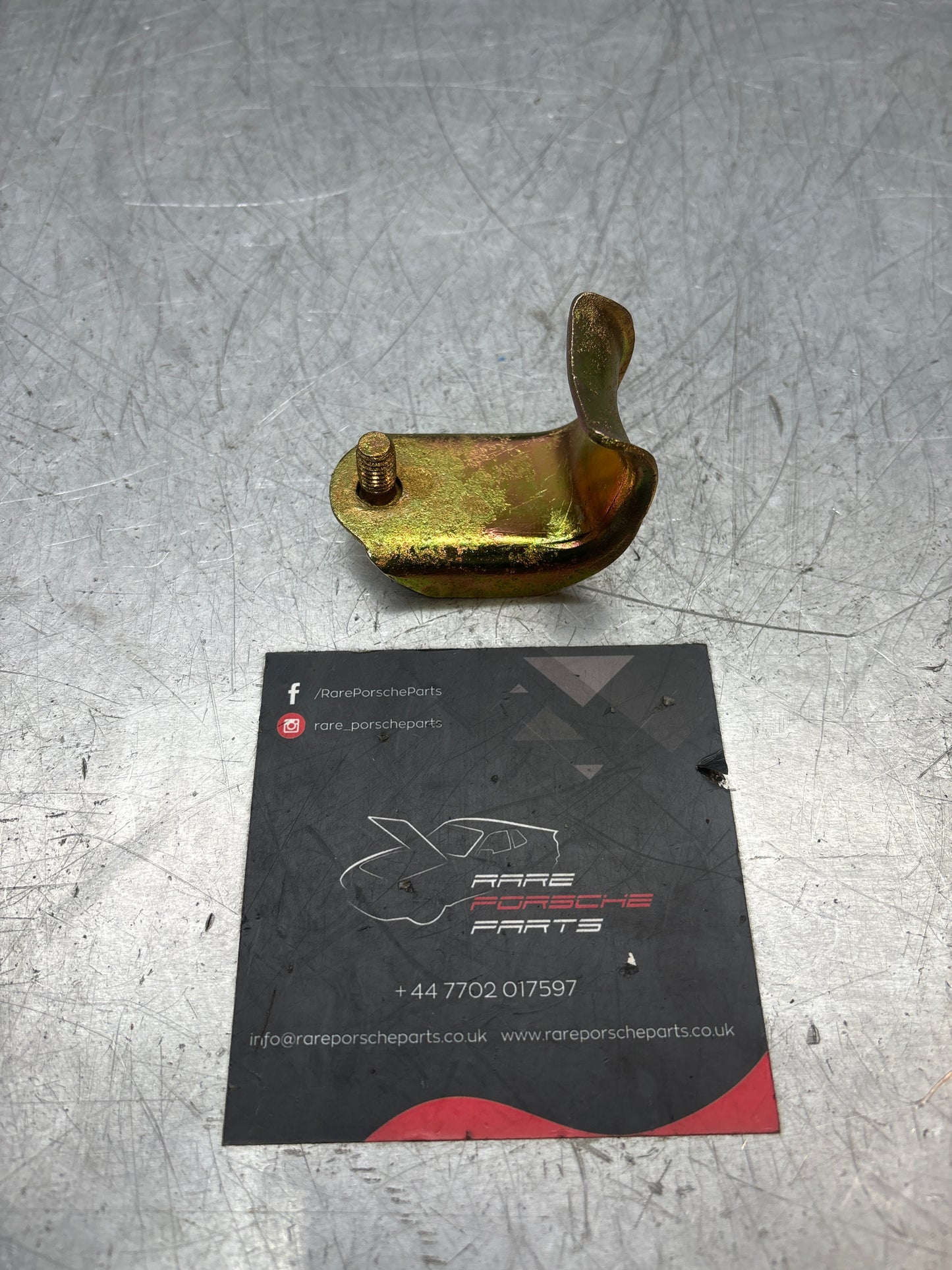 Porsche 924 944 exhaust hook 93111126401, refurbished