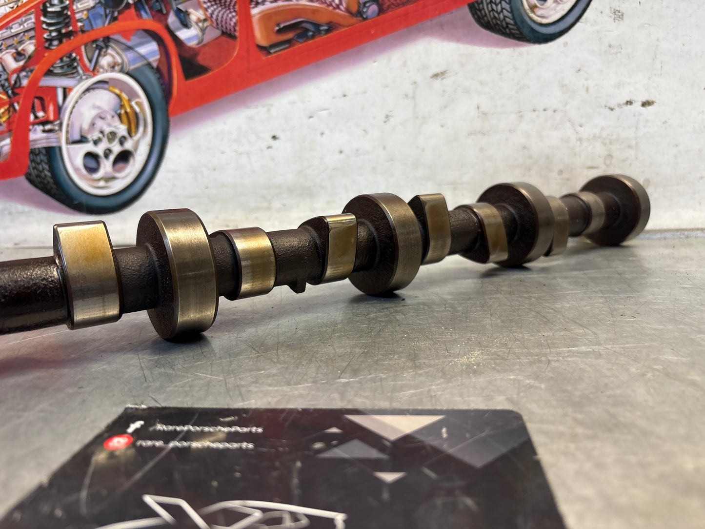 Porsche 928 cam shaft, used 9281051563R