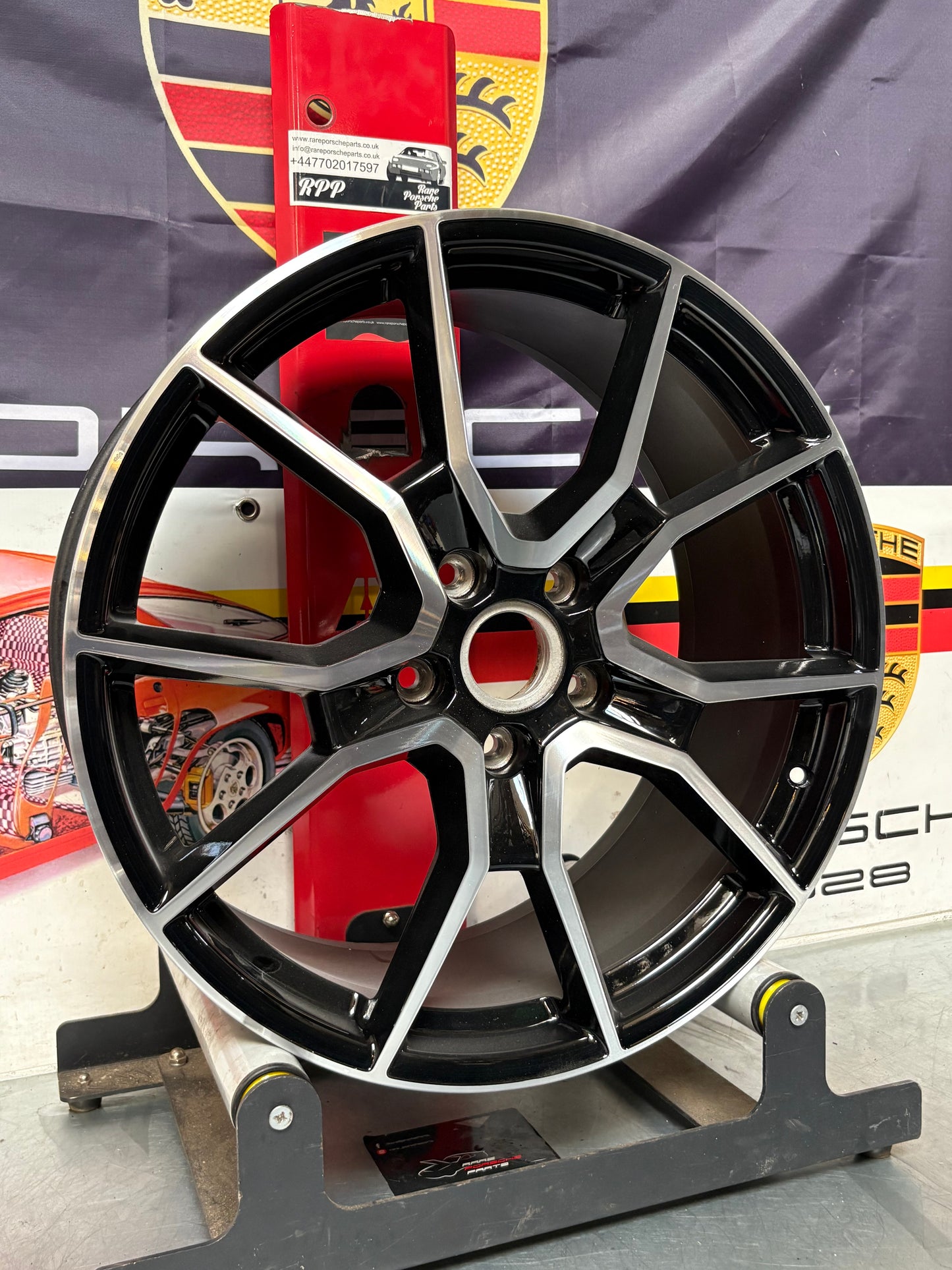 Porsche Taycan GTS 9.5Jx21” ET60 alloy wheel, 9J1601025BC, very nice condition, used