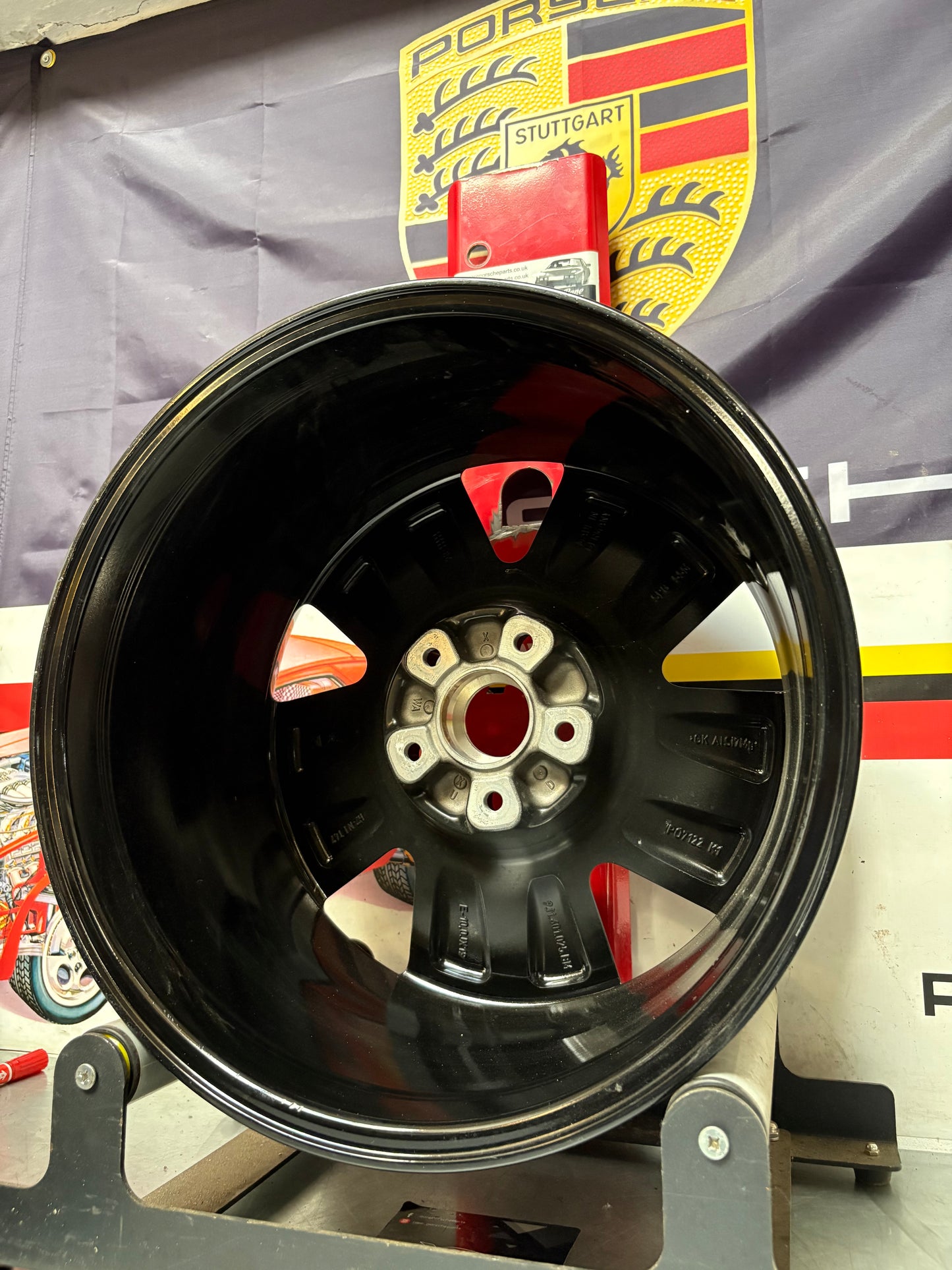 Porsche Taycan 10.0Jx19” ET66 alloy wheel, 9J1601025BM, very nice condition, used