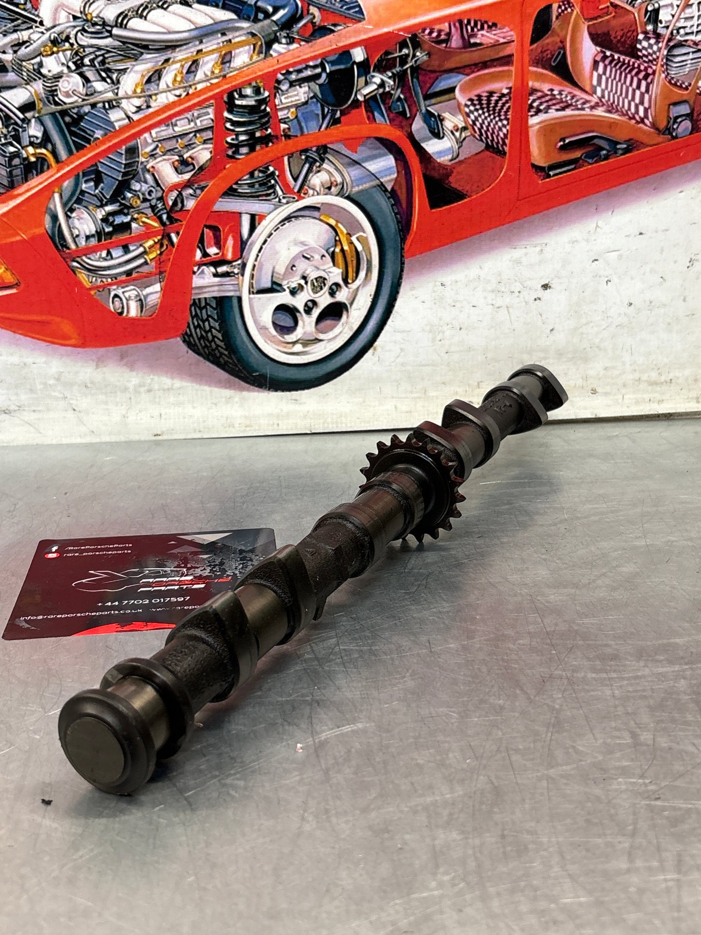 Porsche 928 S3 M28.45/46 engine Camshaft, intake side, cylinder 1-4, used 9281052916R / 92810529108