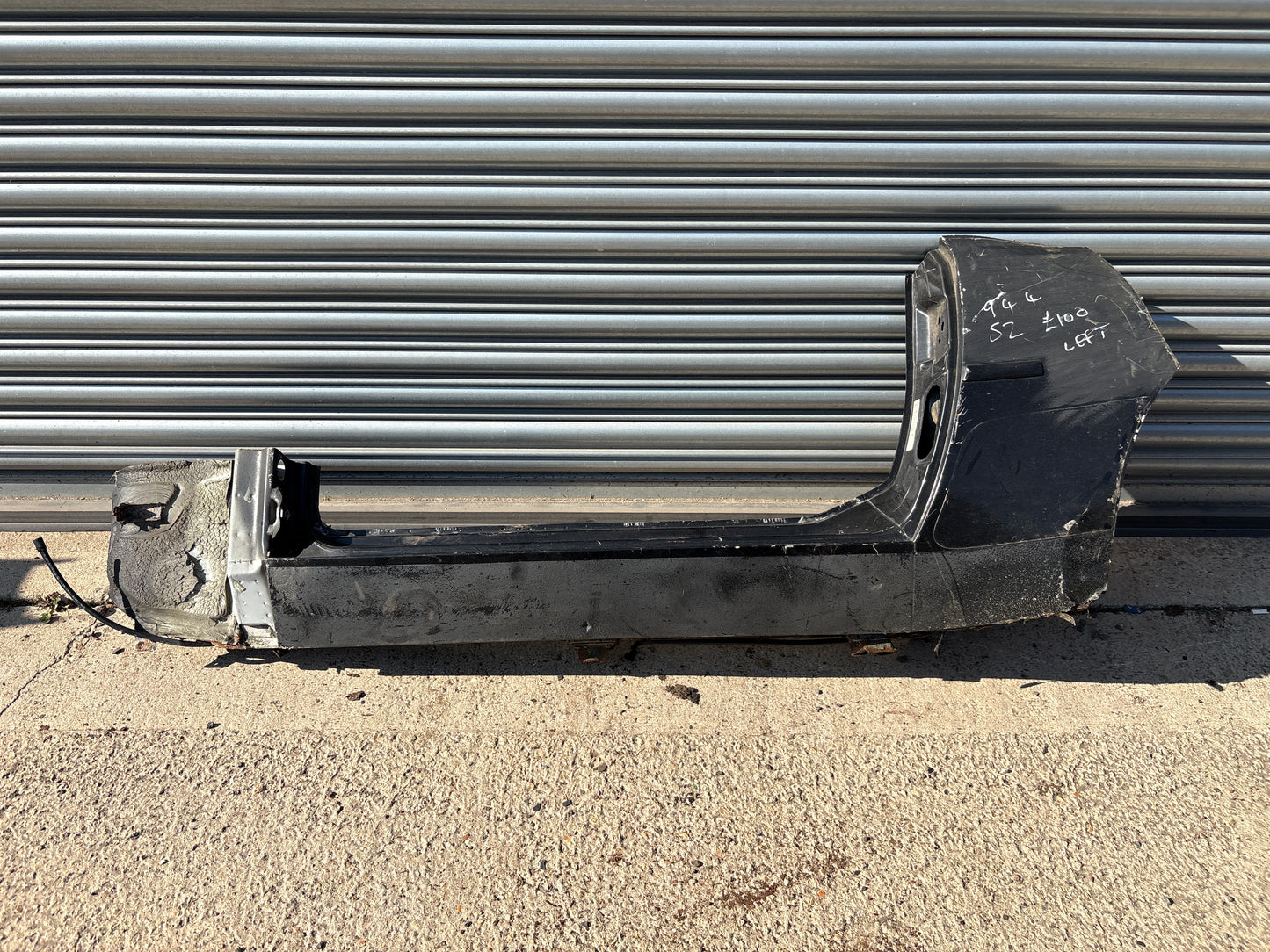 Porsche 944 left sill cut