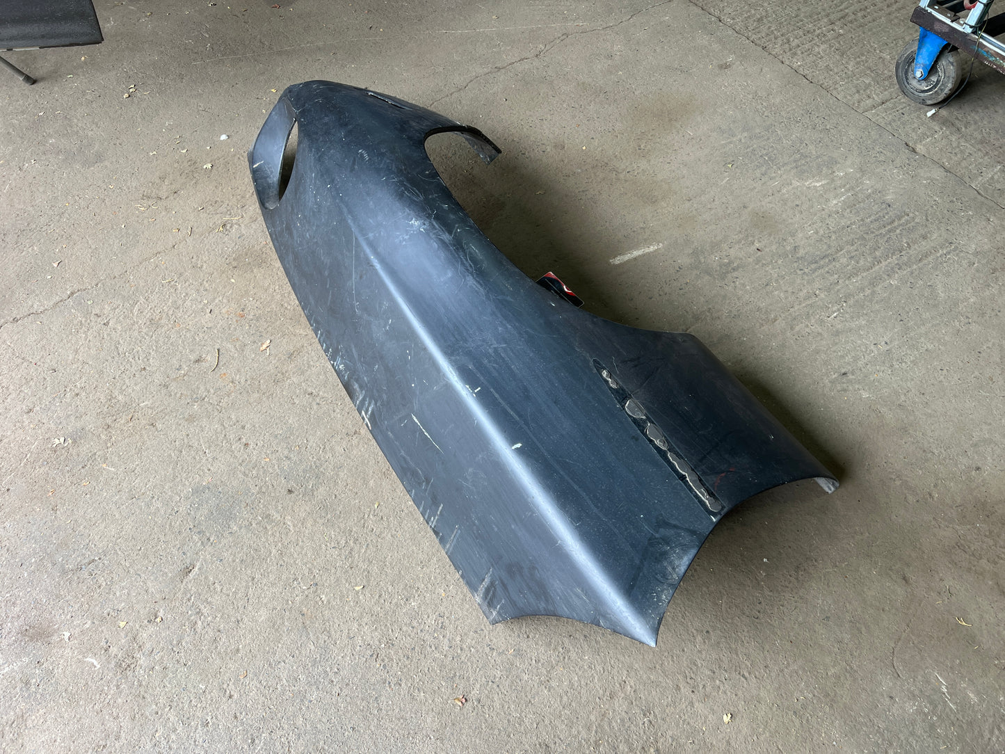 Porsche 928 -87 front right wing, used 92850301202