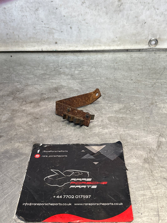 Porsche 924 fuel supply line  support bracket, used 047133191D