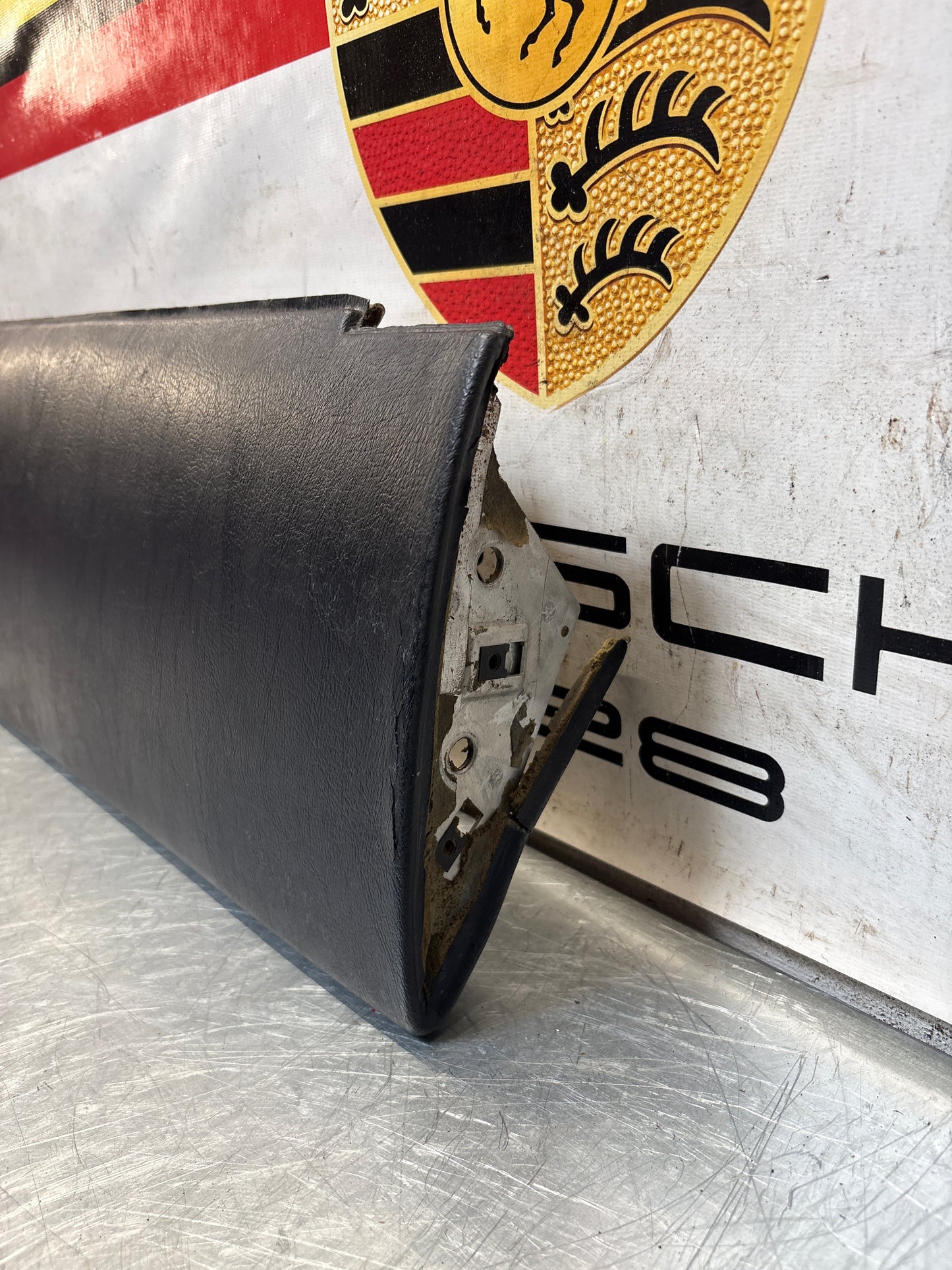 Porsche 911 964 dashboard lower knee protection trim, marine blue leather, used 96455207304 / 96455207300