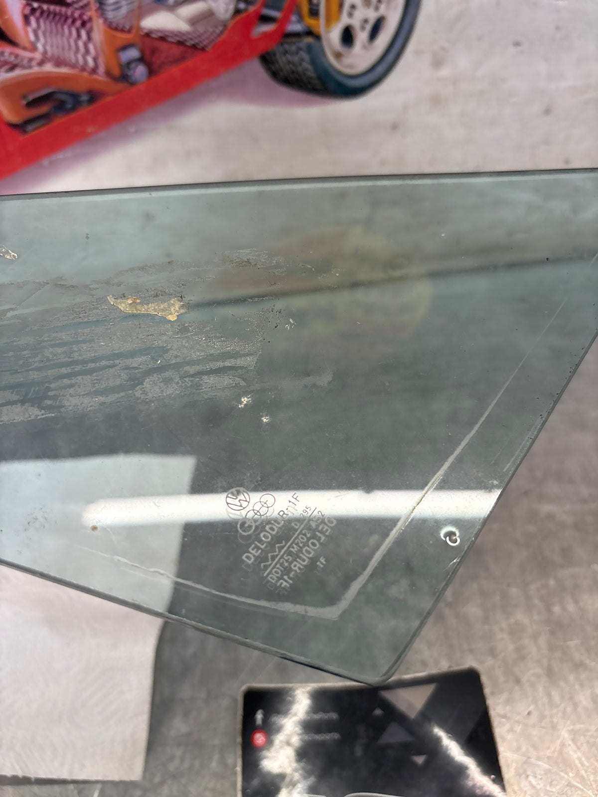 Porsche 914 heat protection side window glass, used, right side 91454202610