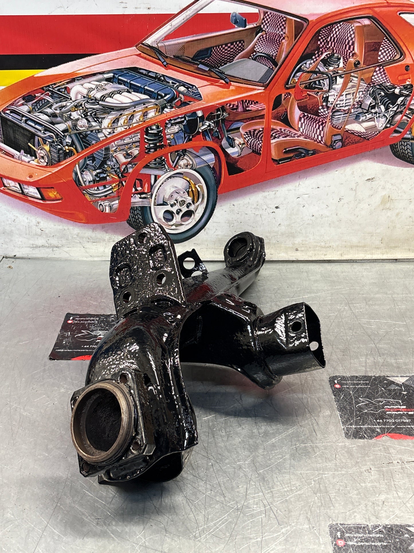 Porsche 924 944  -85.5 Rear right trailing arm,  refurbished 94433102200