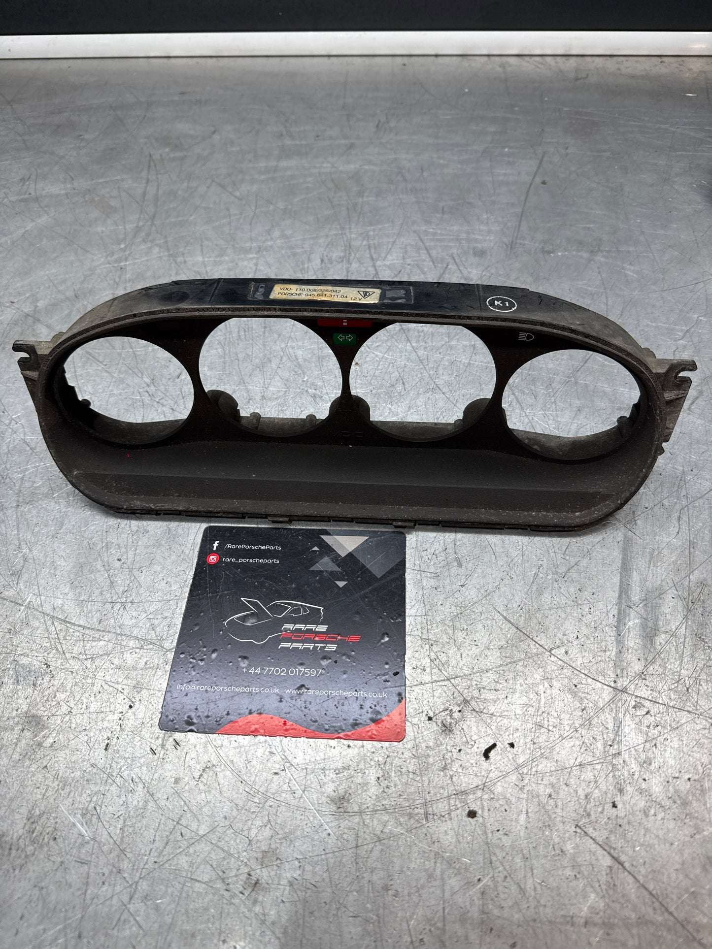 Porsche 945641311 speedo frame