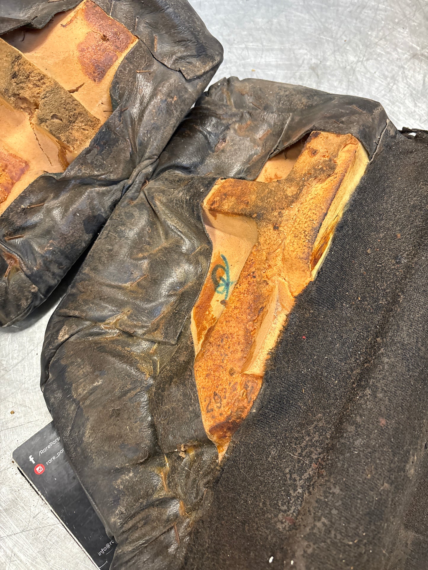 Porsche 928 rear left seat and center + upper cushion, used, black 92852205951 / 92852208751 / 92852204550