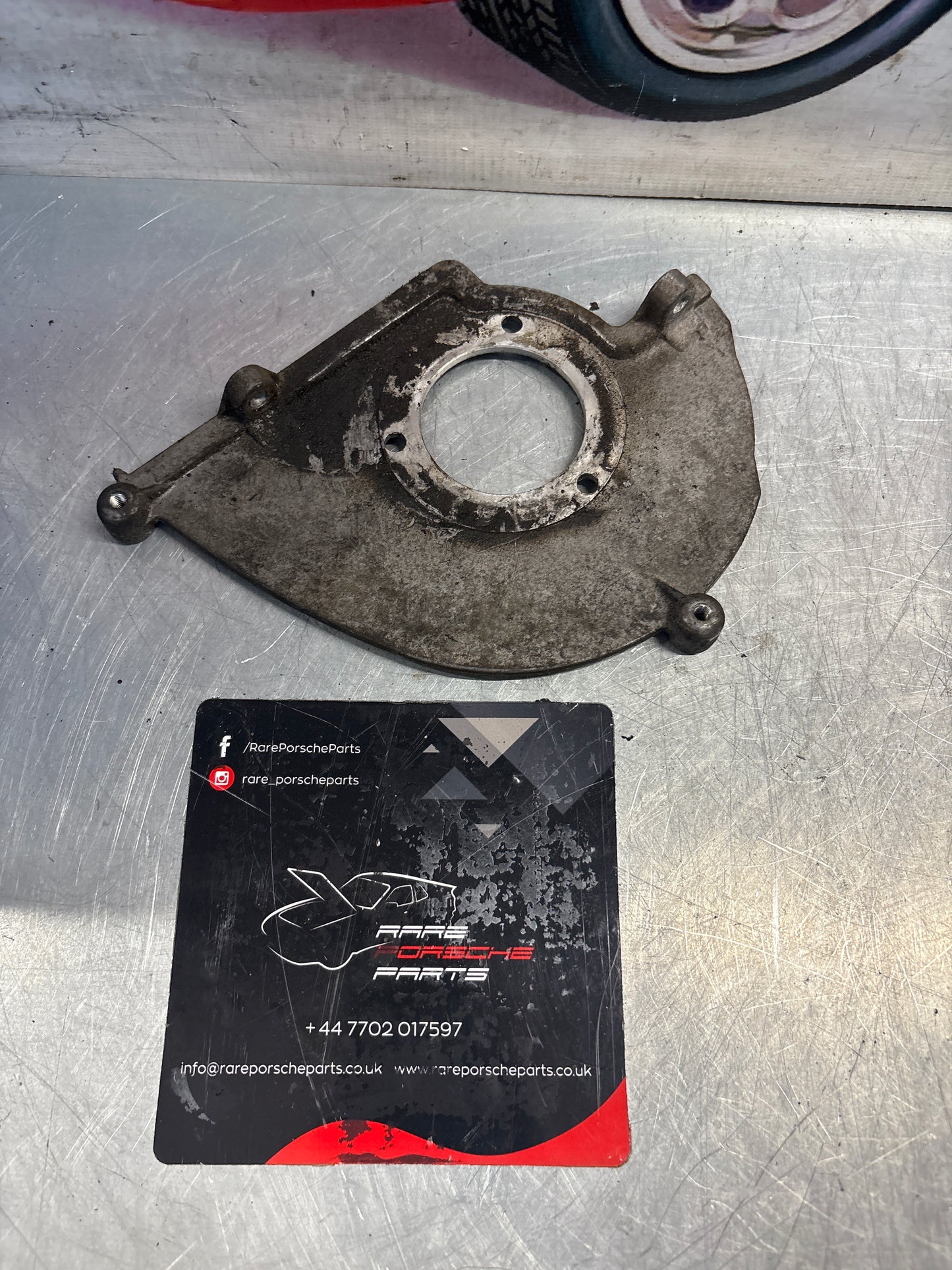 Porsche 928 Timing belt cylinder head cover, used. 9281051272R