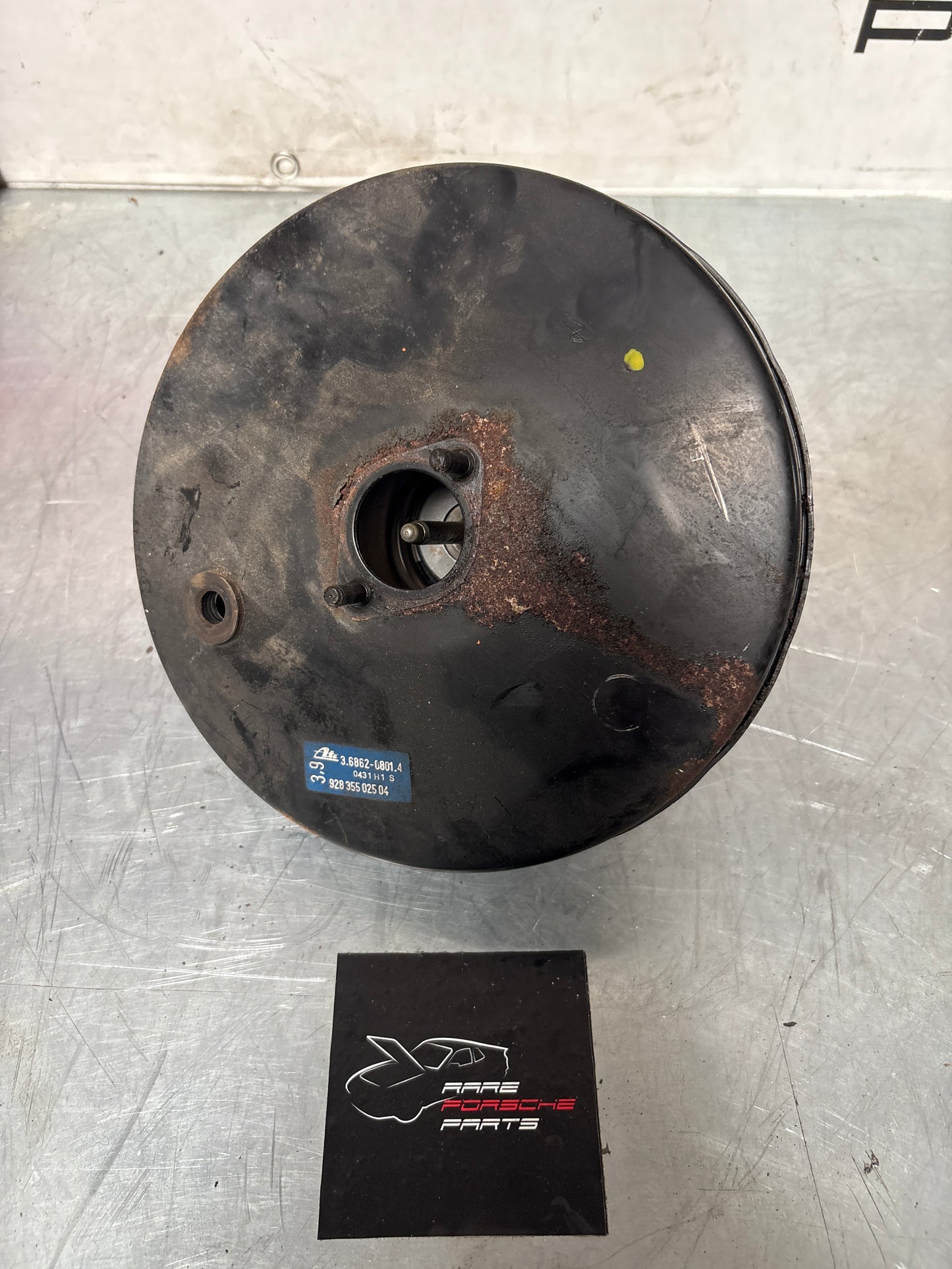 Porsche 928 brake booster, used 92835502504