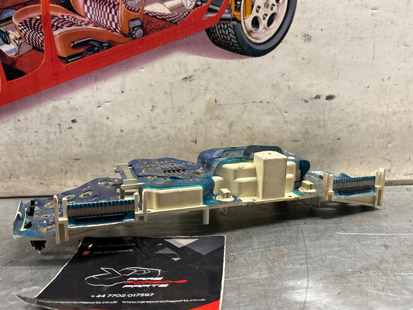 Porsche 928 instrument cluster circiut board, used VDO number: X15-1208034 / 88 481 487