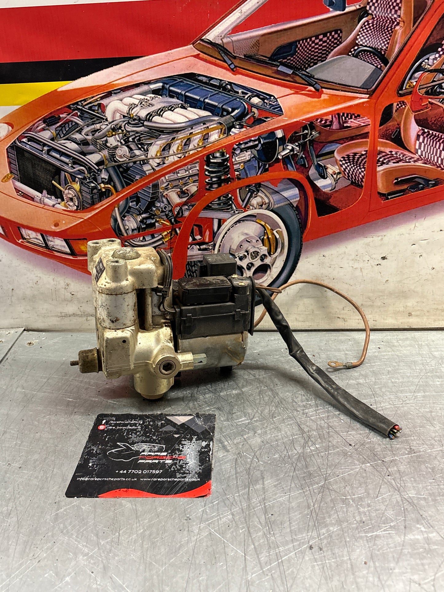 Porsche 944 Turbo Bosch ABS pump, used 0265200038 / 95135511301