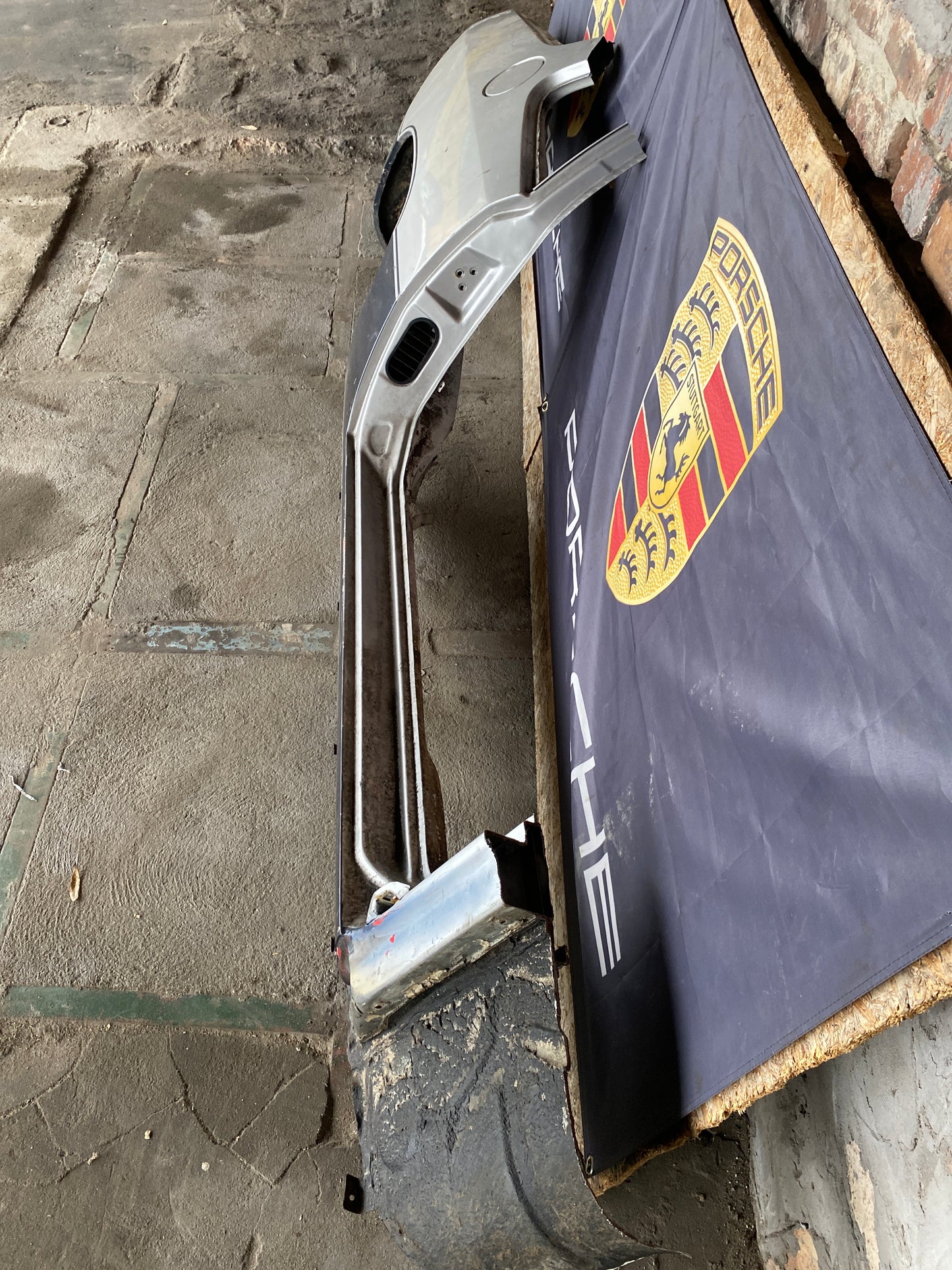 Porsche 944 Right side cut, rear fender with sill 94450390403, 94450361200