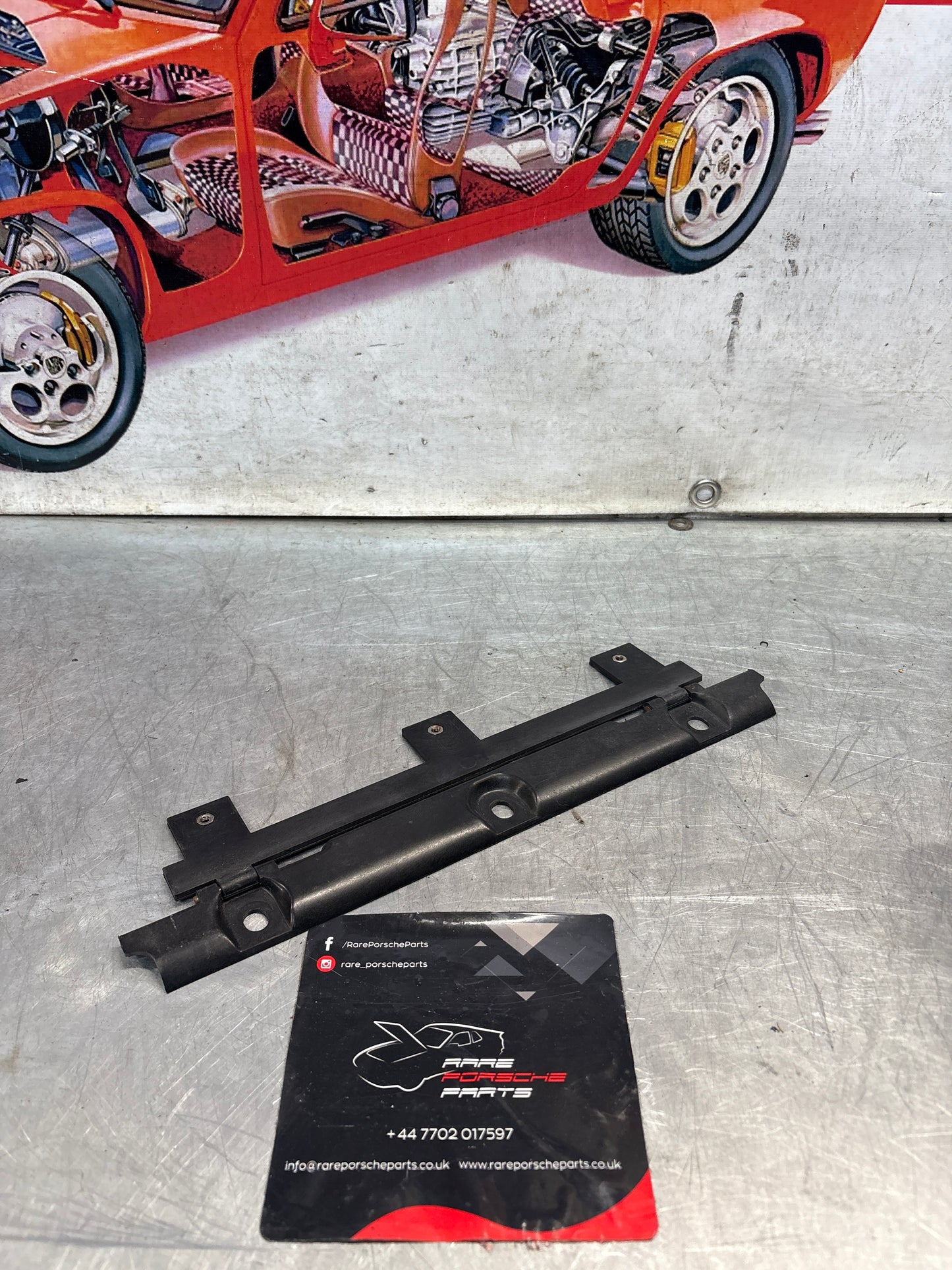 Porsche 928 Glove box bottom hinge 92855205503, used