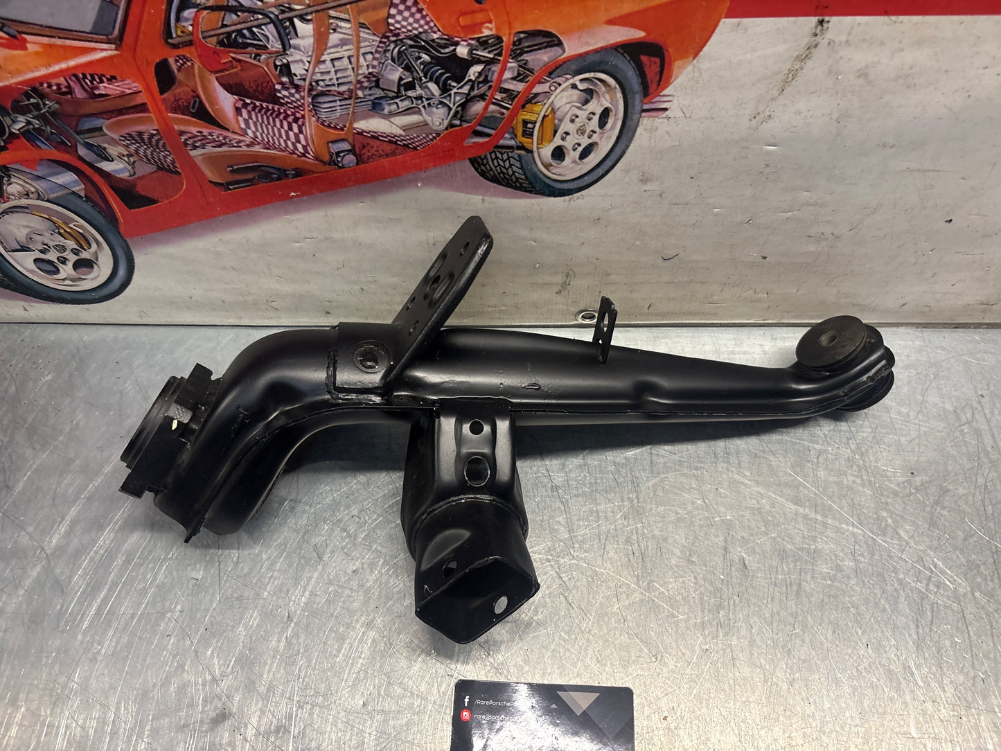 Porsche 924 944  -85.5 Rear right trailing arm,  refurbished 94433102200