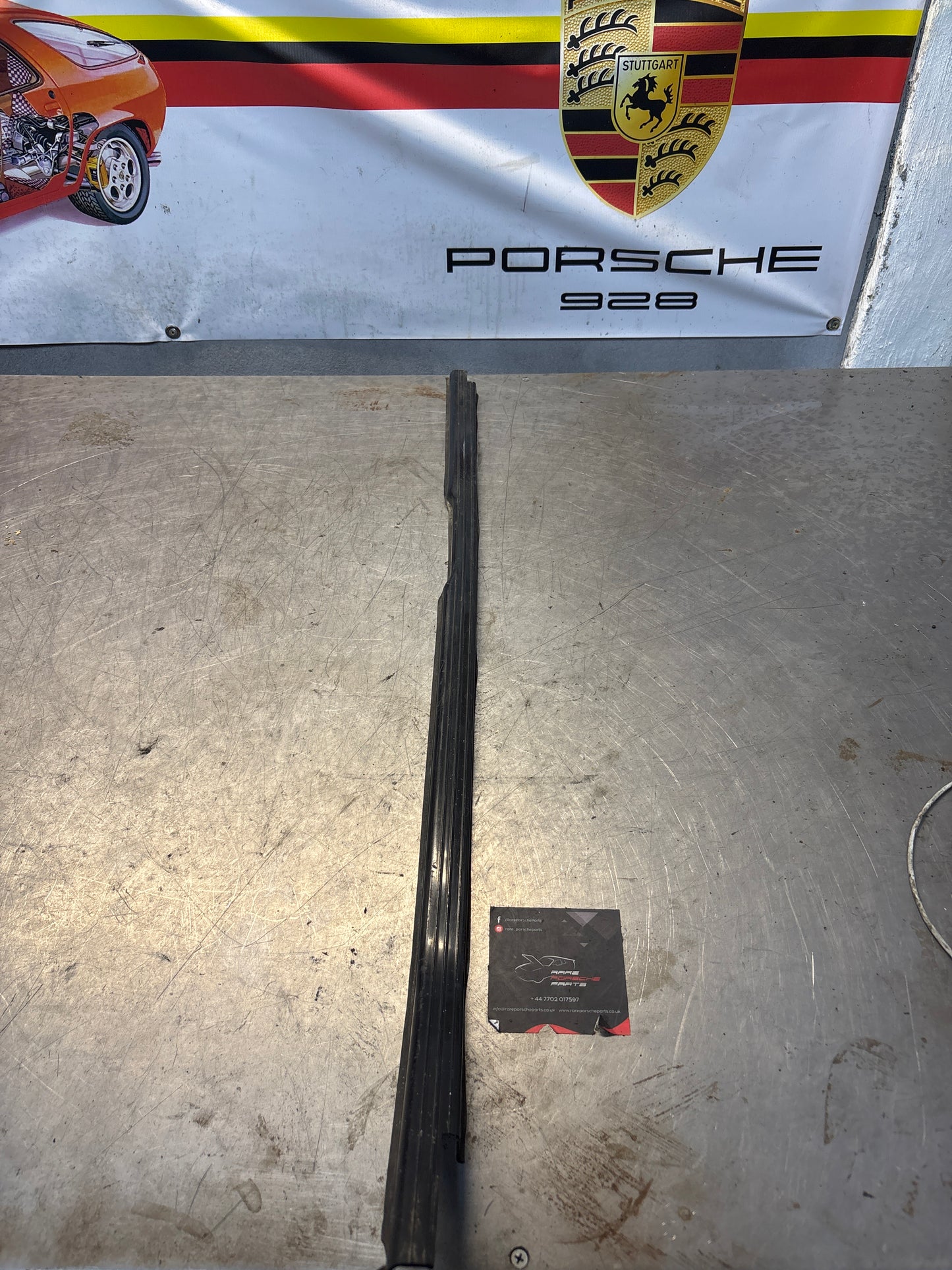 Porsche 944 85.5- right sill trim, used 94455112200