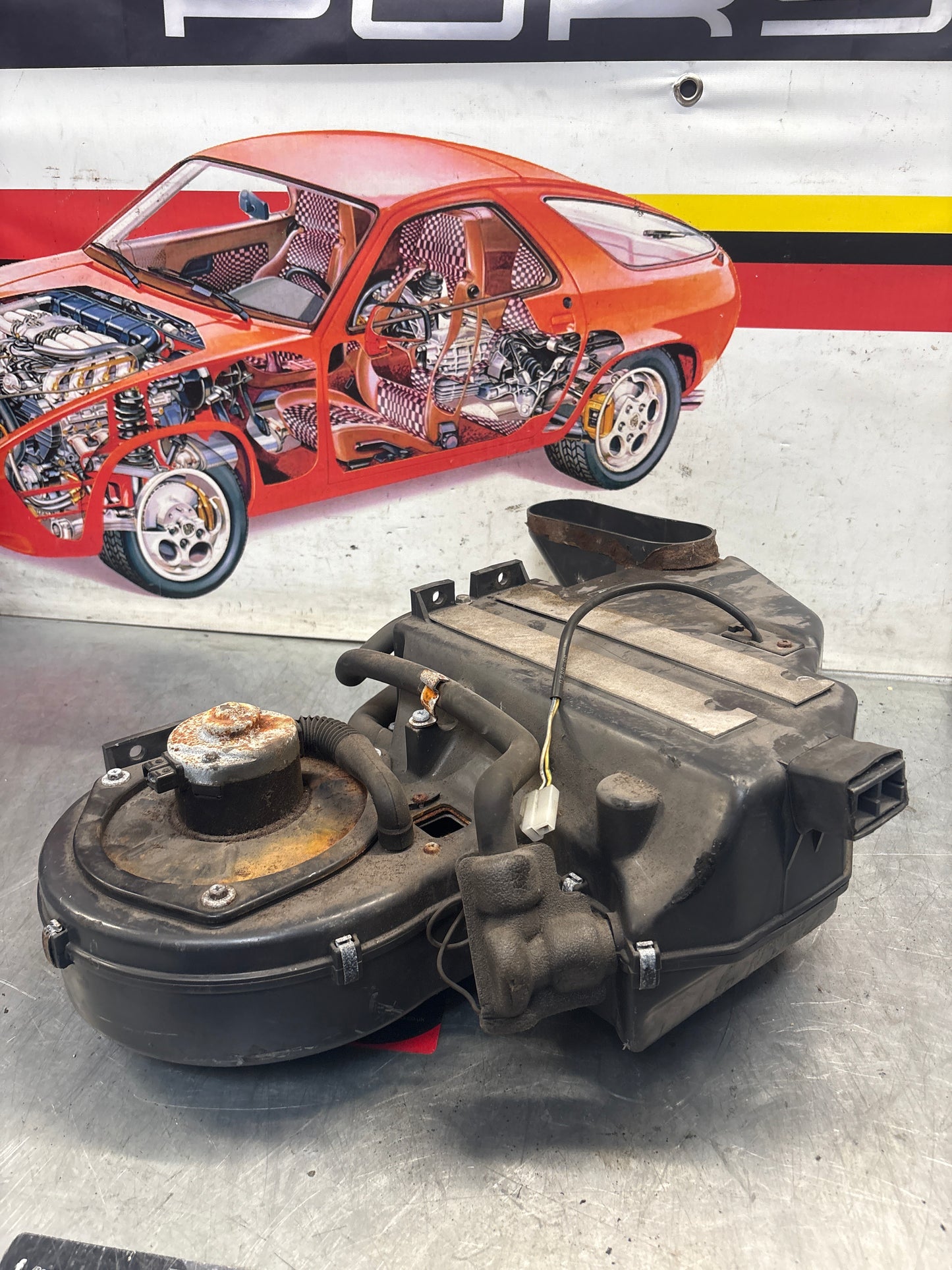 Porsche 924 Air conditioner unit, used 477820002