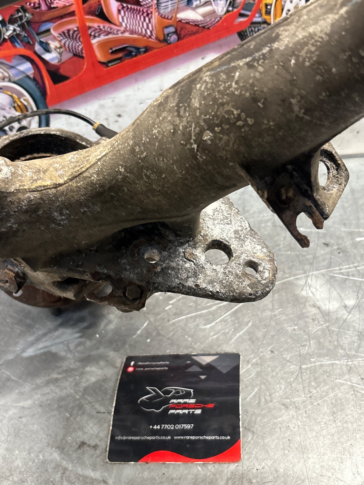 Porsche 944 alloy rear left trailing arm, used 95133151305 / 9513315134R used, with hubs