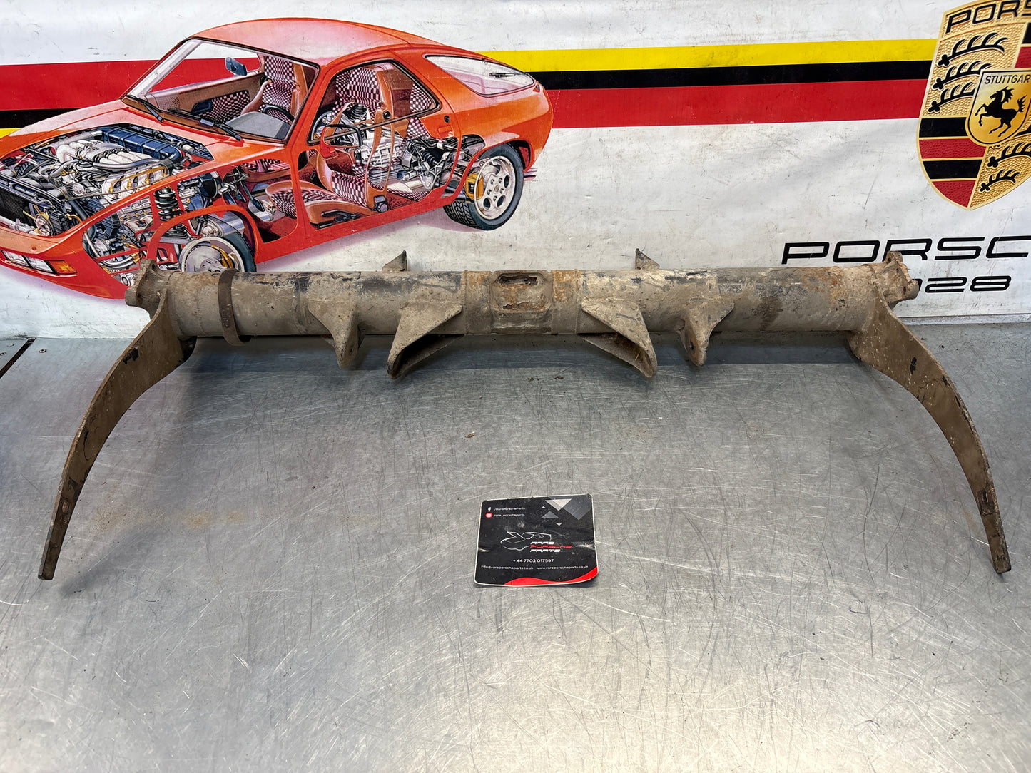 Porsche 924 Late Rear Axle carrier, used 477500053F