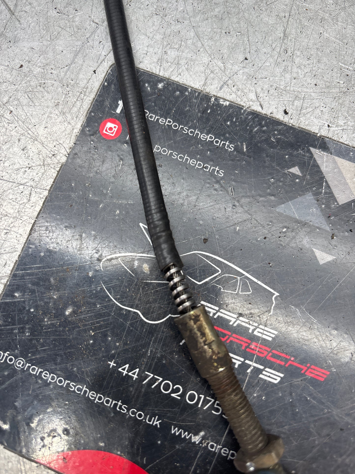 Porsche 944 S2 RHD 89-91 Accelerator cable 94542302315 used, housing is damaged