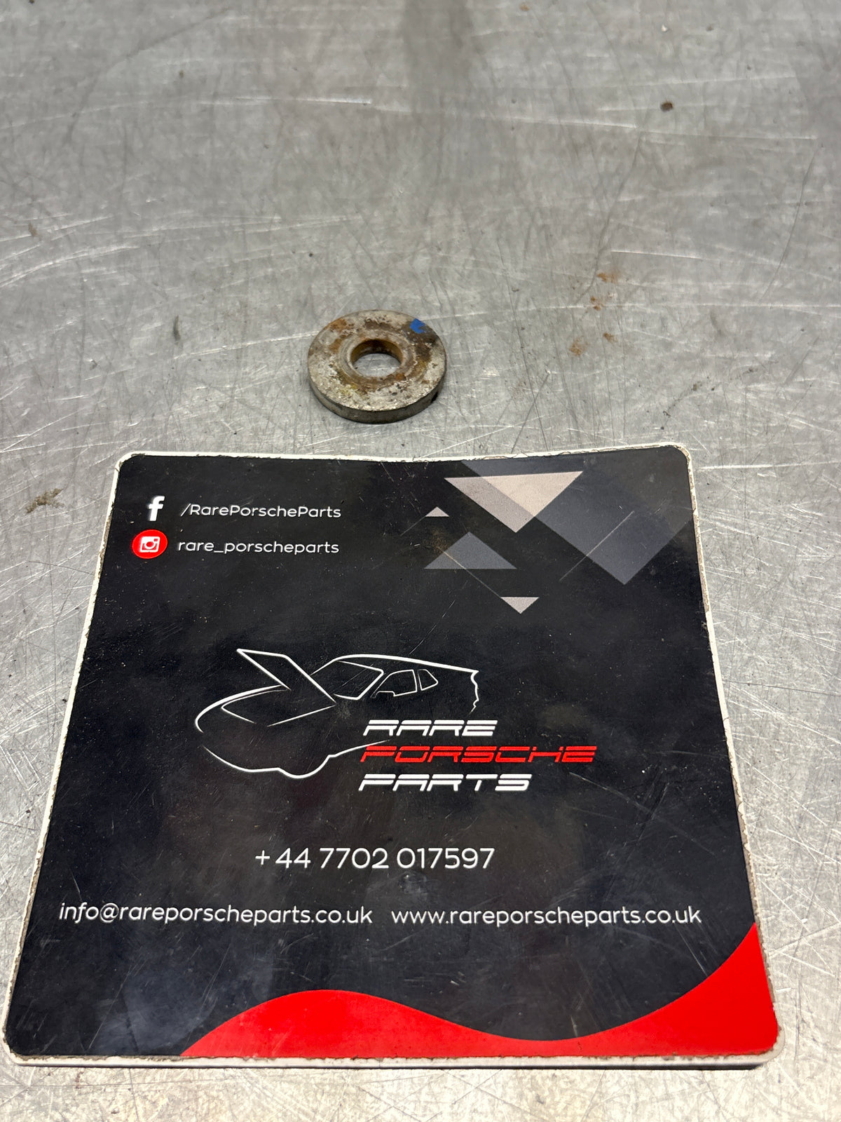 Porsche 914 engine carrier mount plate used 90002500804