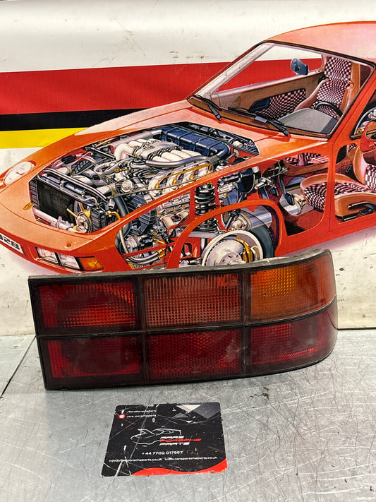 Porsche 944 right rear tail light 477945214 used