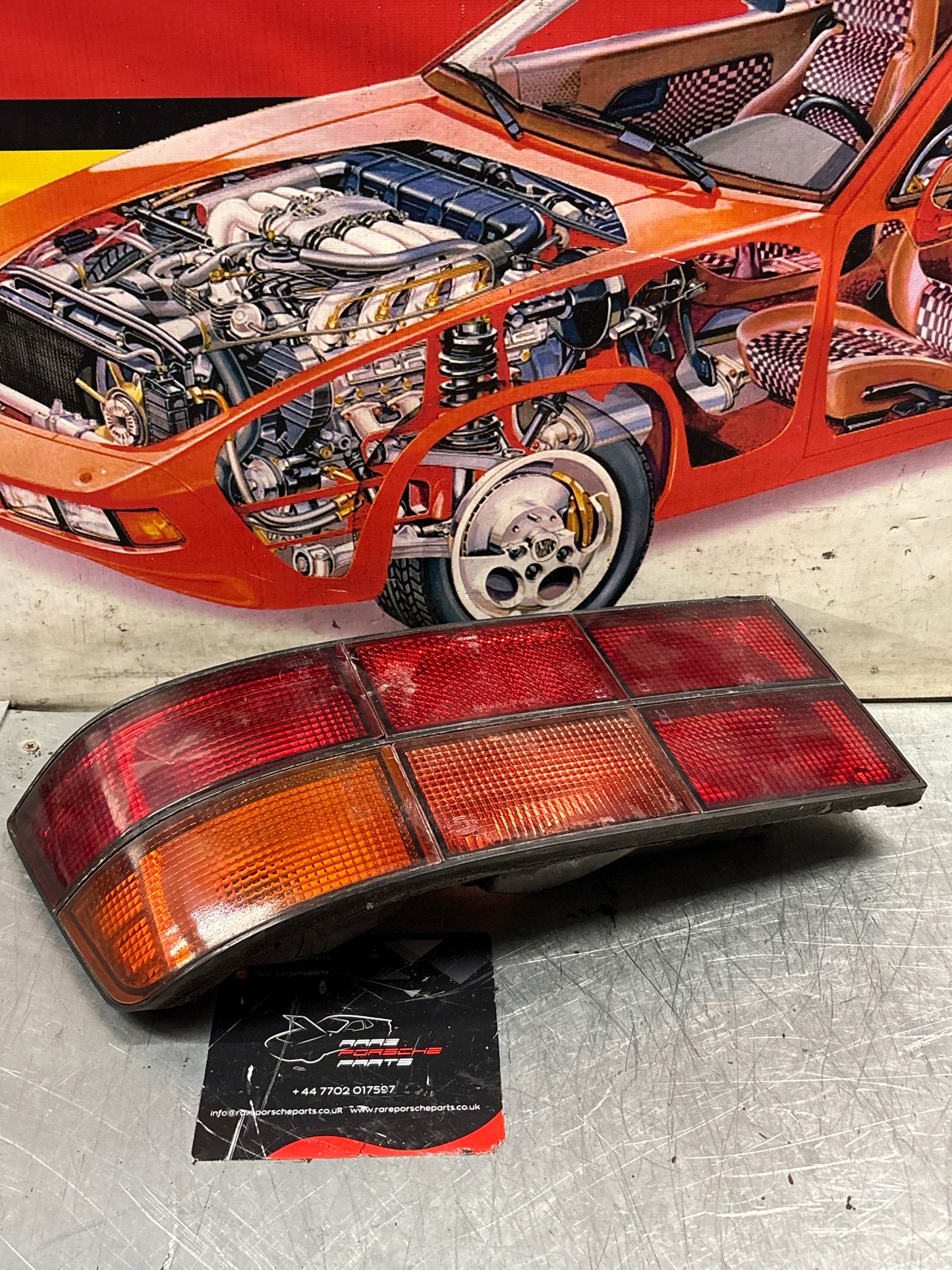 Porsche 944 right rear tail light 477945214 used