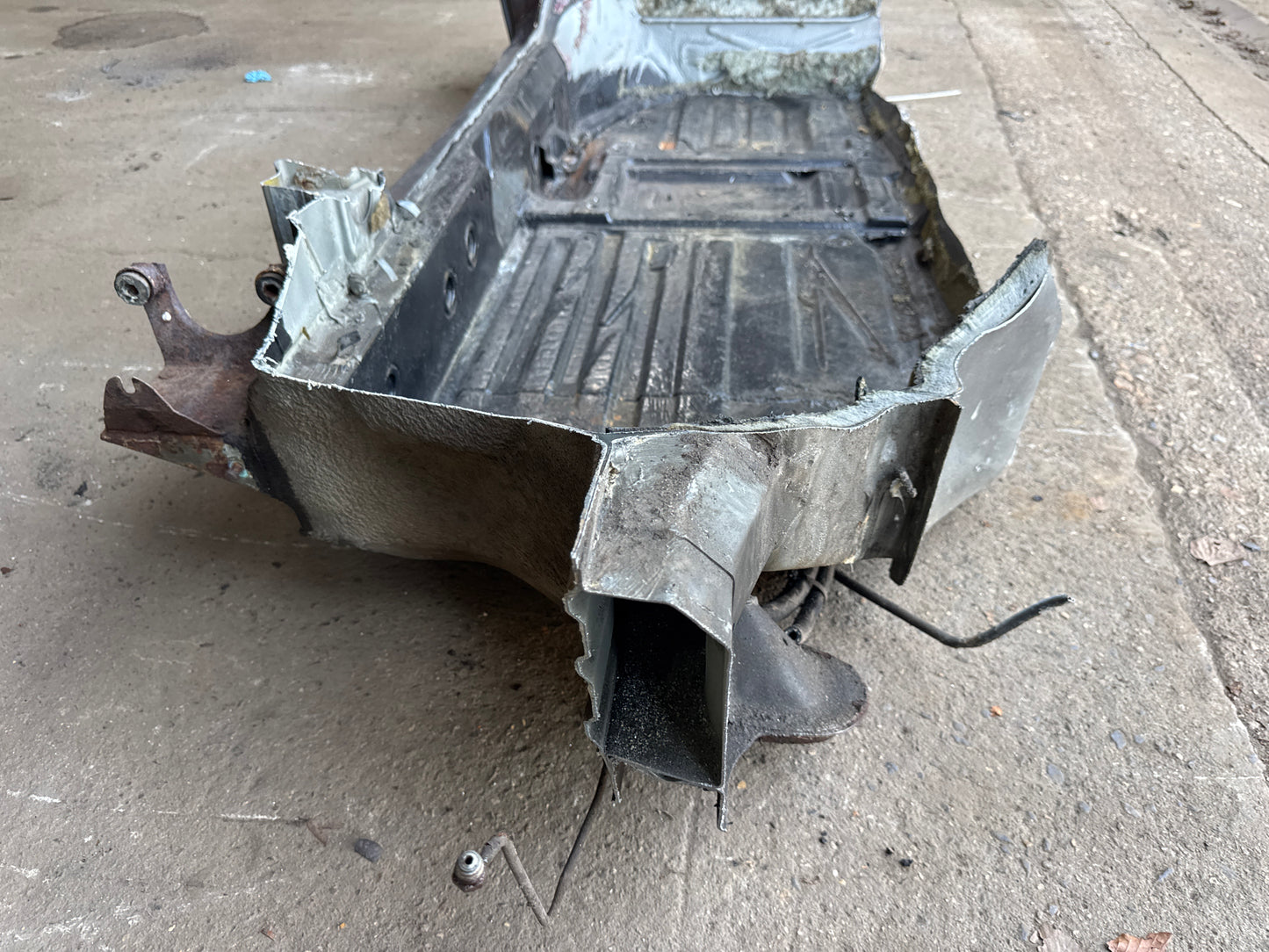 Porsche 944 S2 floor pan right side 94450150100 spares or repair