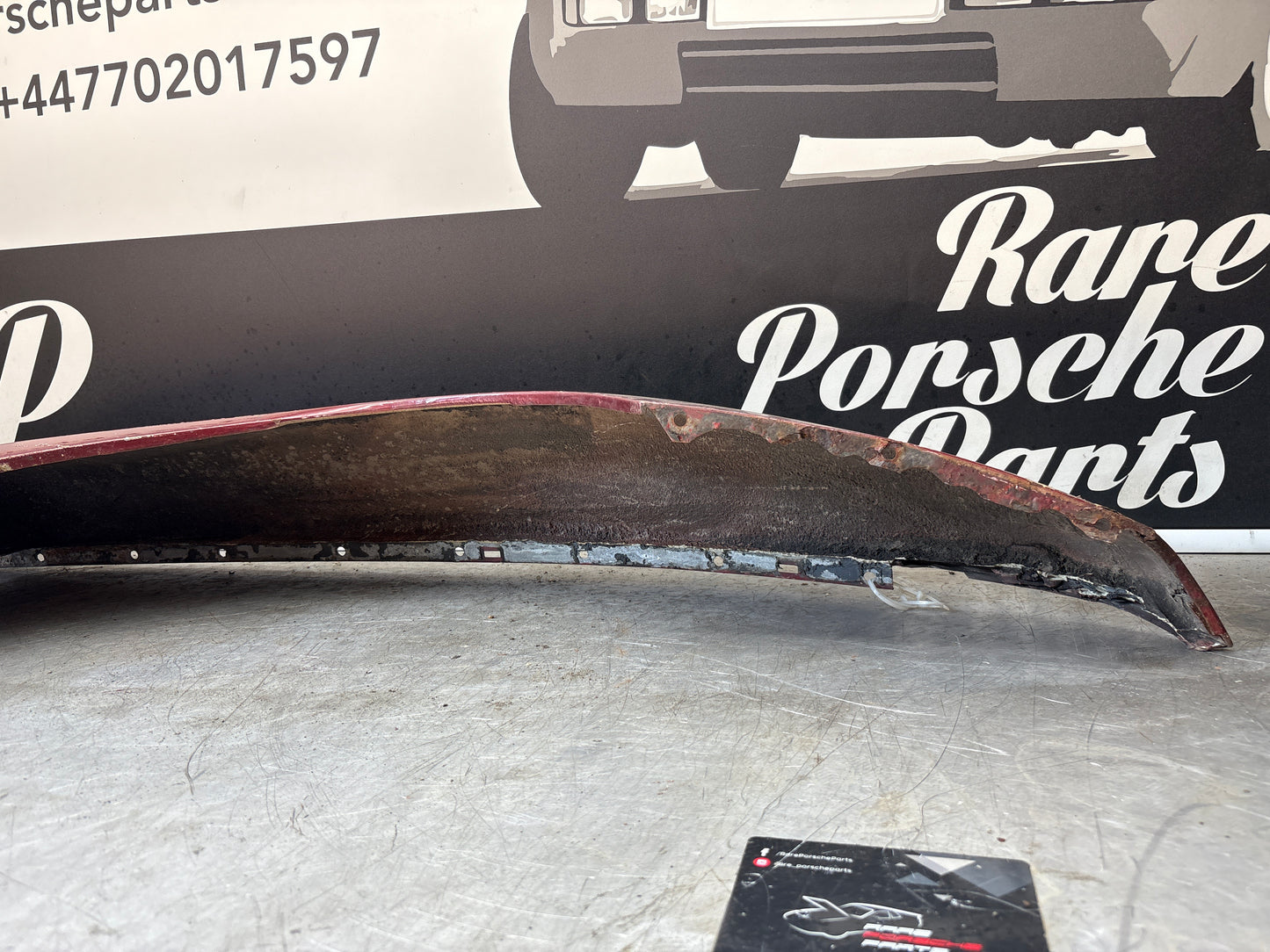 Porsche 944, early front right wing, in need of repair