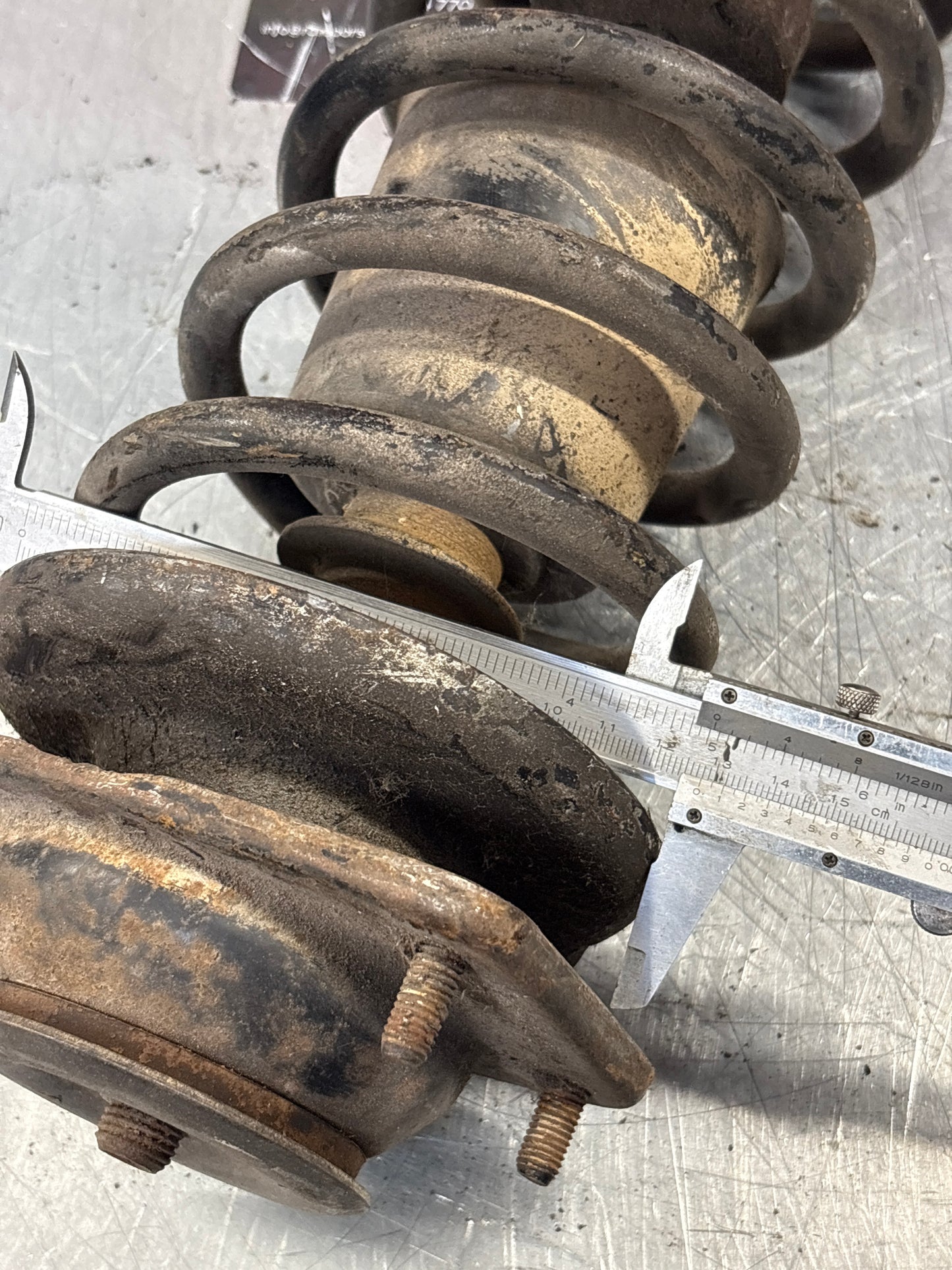 Porsche 924 Front shock absorber, used 477412031E