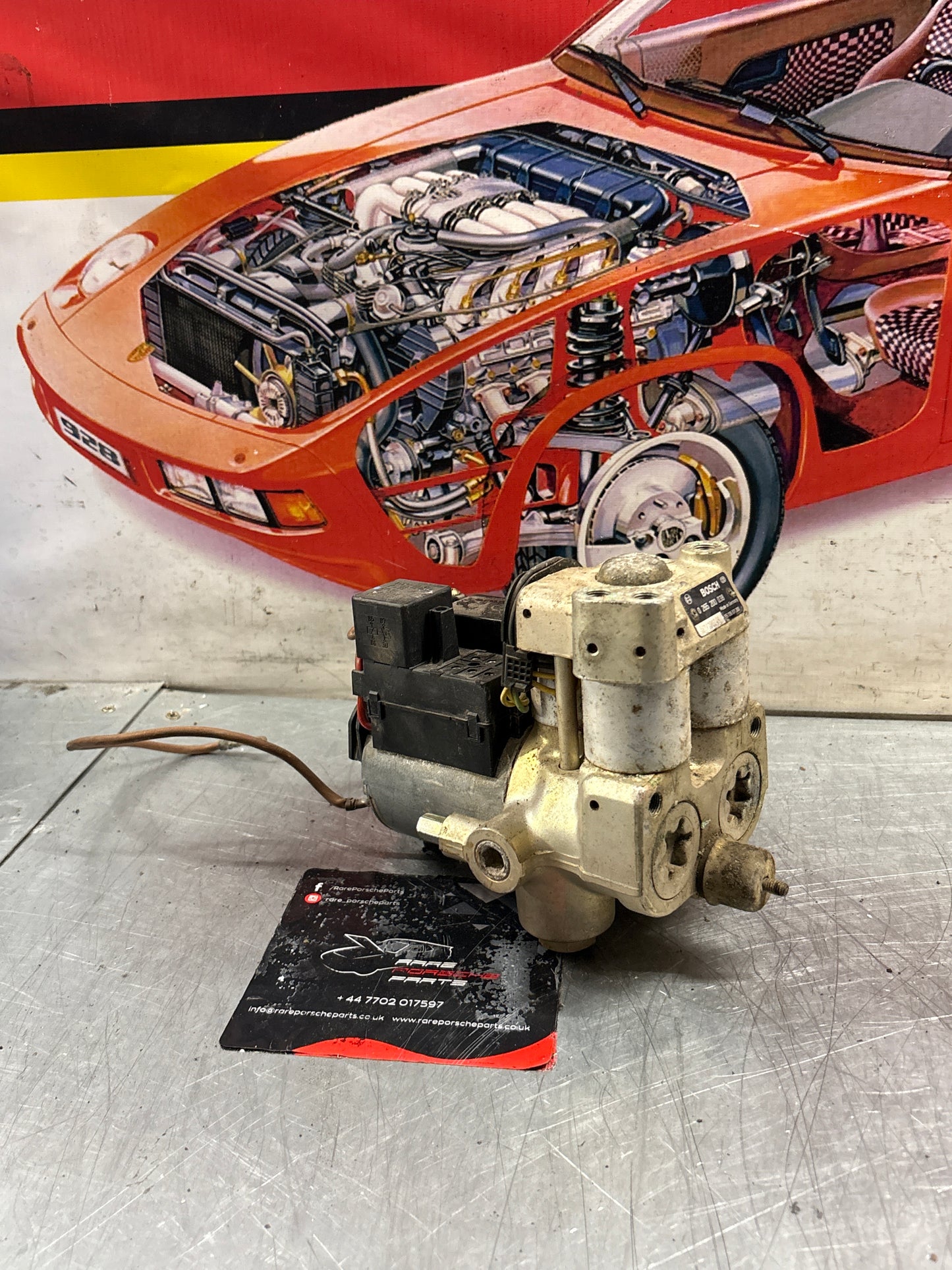 Porsche 944 Turbo Bosch ABS pump, used 0265200038 / 95135511301