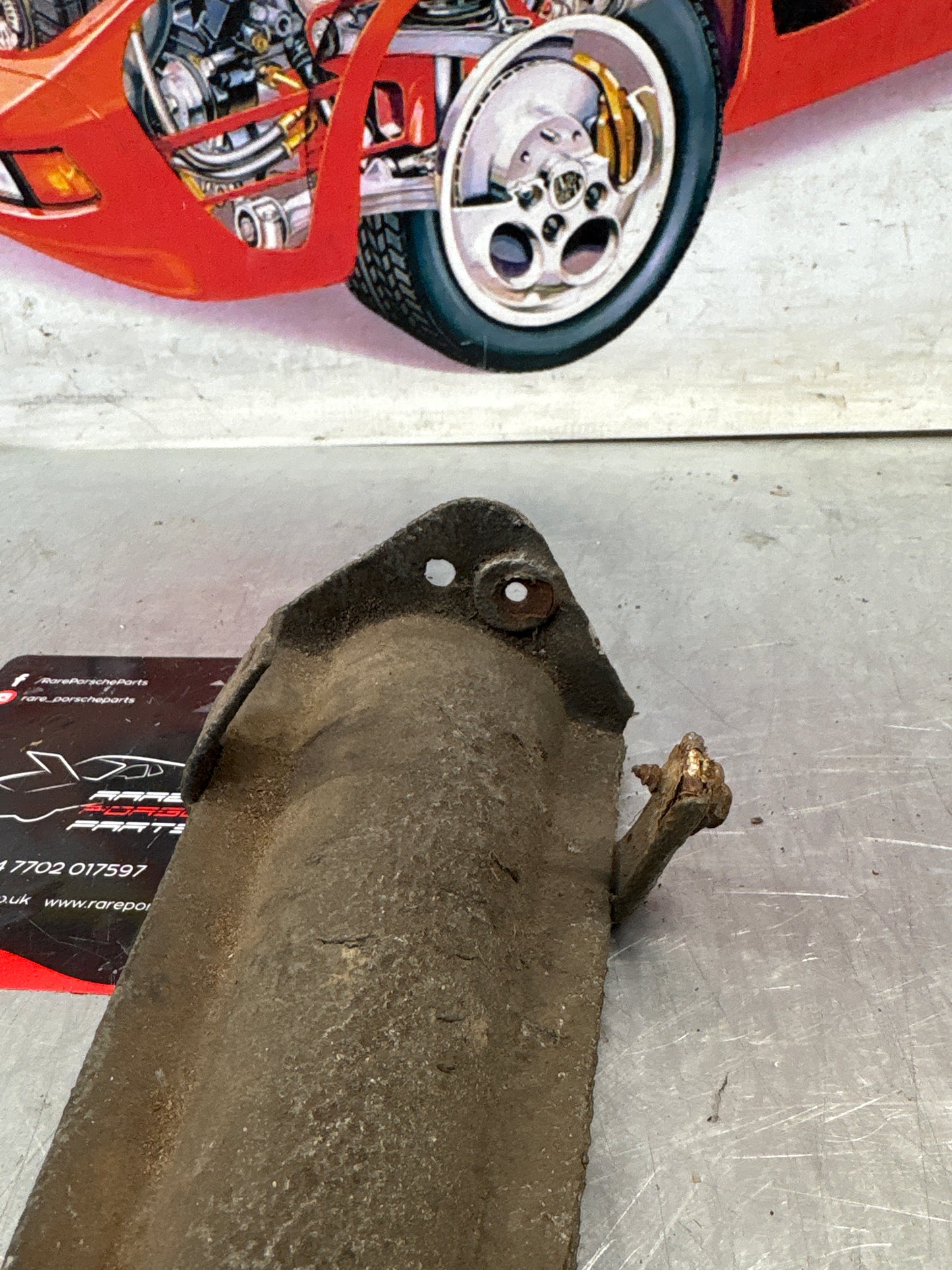 Porsche 928 87-95 Wing strut support, used 92850331702