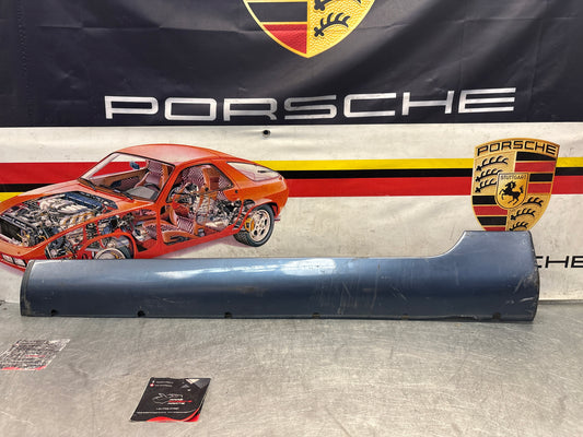 Porsche 928 S4 left sill cover, used 92855908502