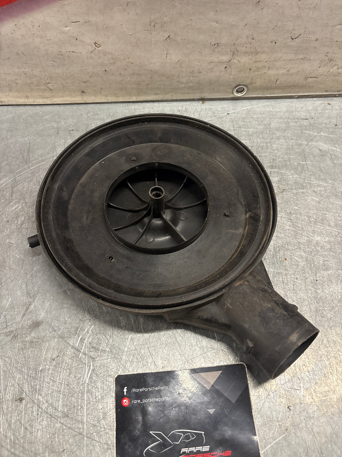 Porsche 914 air filter lid, used 022129607H