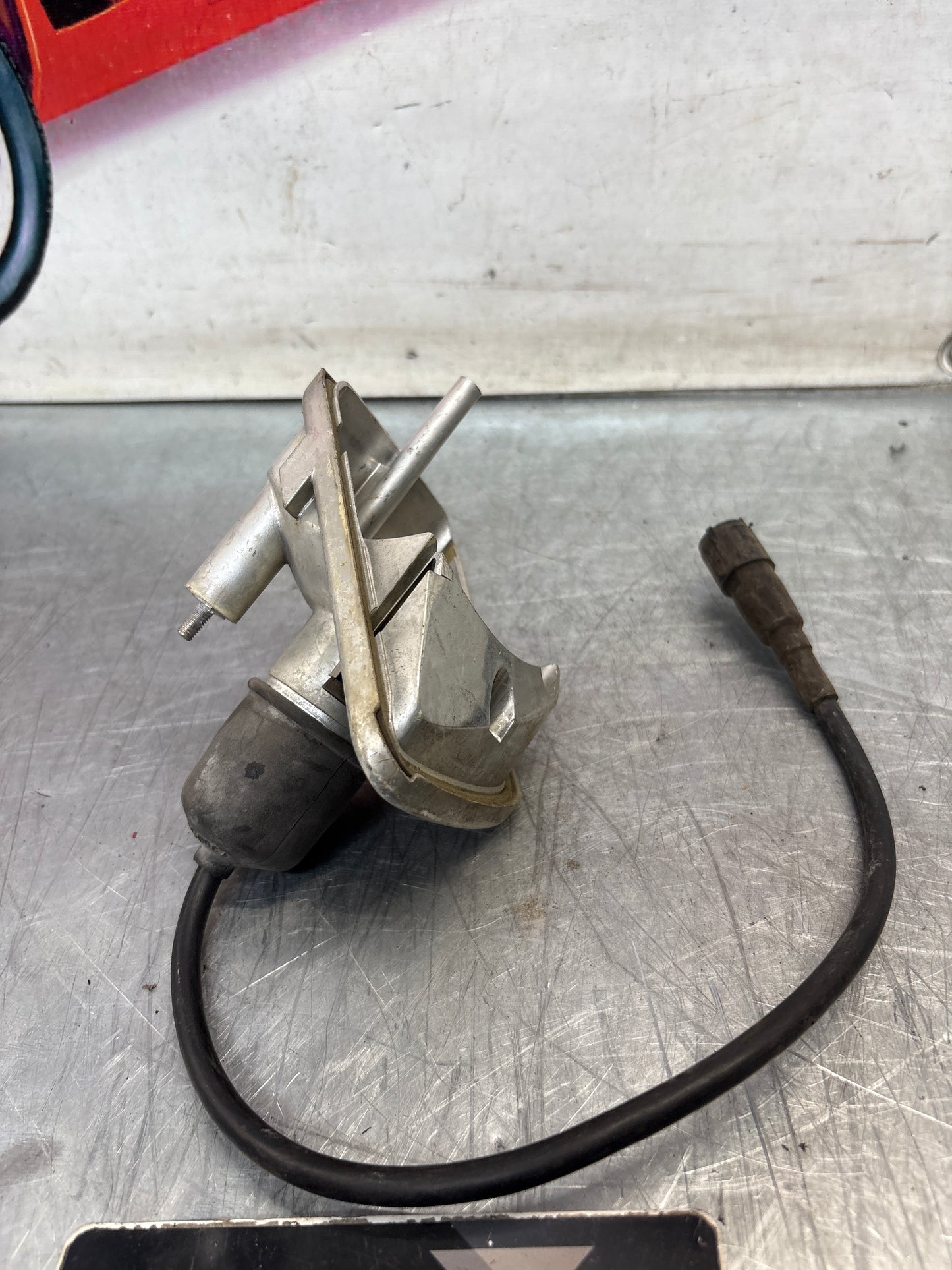 Porsche 928 right turn signal lamp, housing used 0311315022