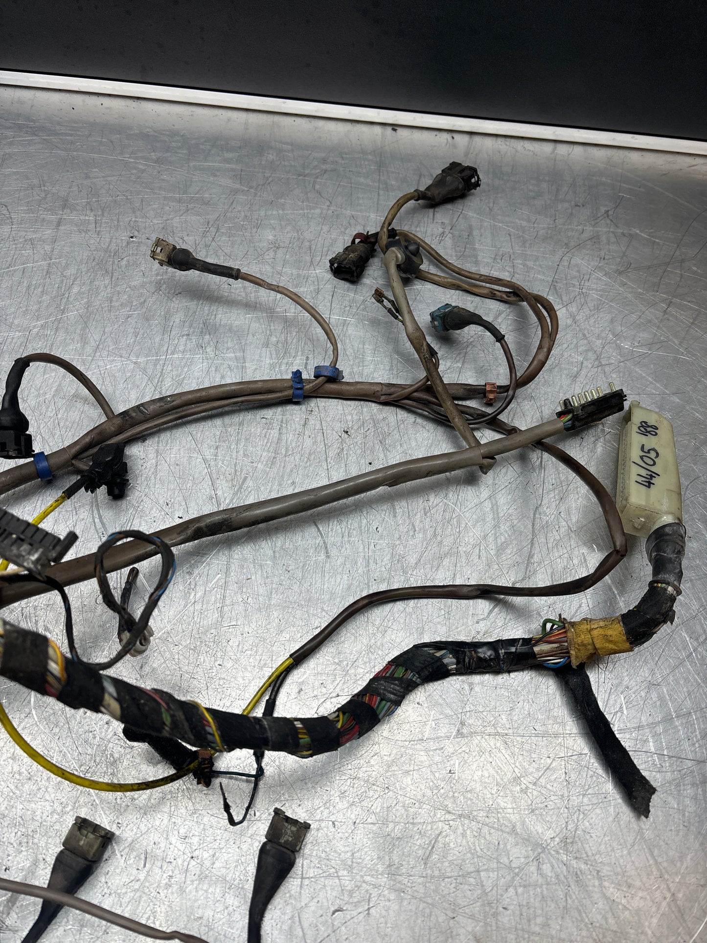 Porsche 944 2.5 N/A engine wiring loom, harness 1987 M44/05 94460702102 Used