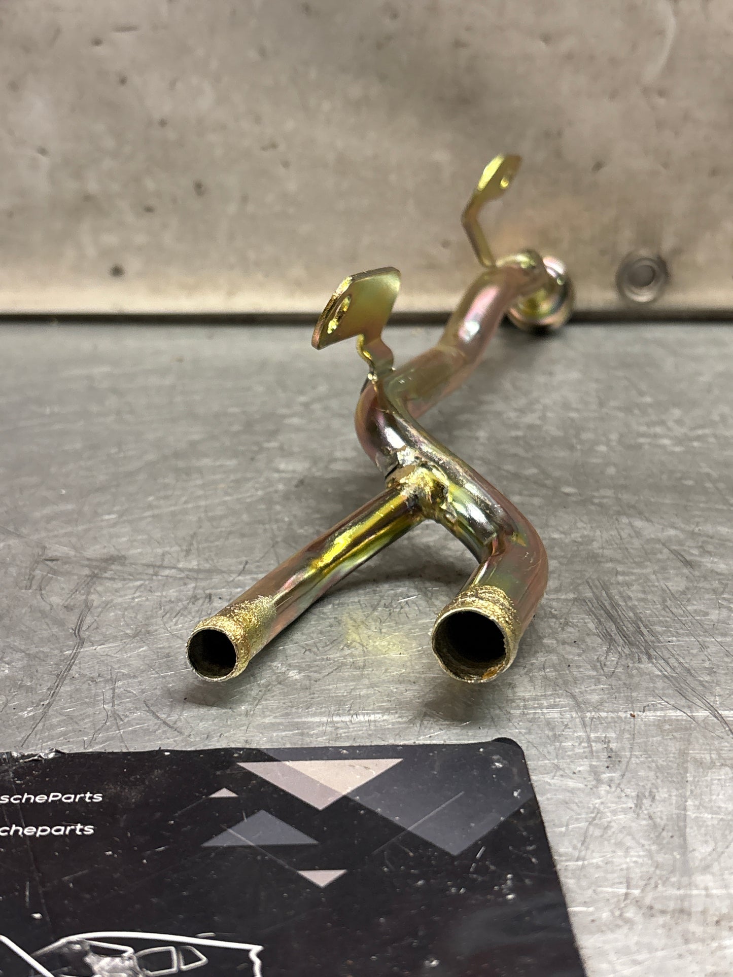 Porsche 924 2.0 water transfer pipe 047121073 refurbished