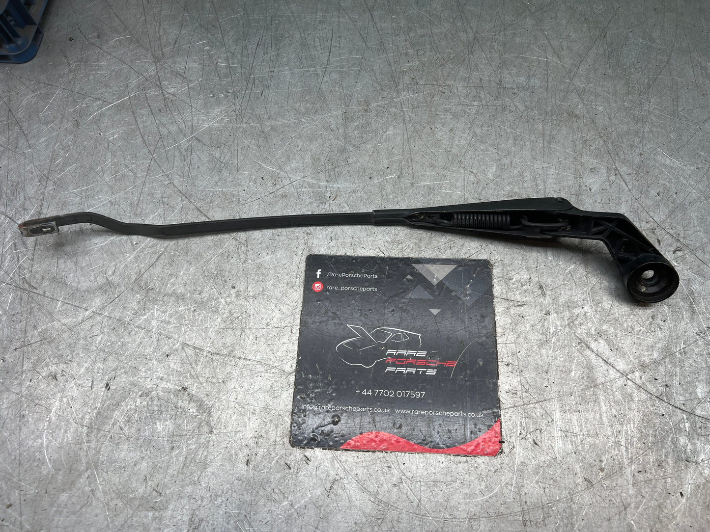 Porsche 944 Used Turbo front wiper arm from 1987, 94562802801