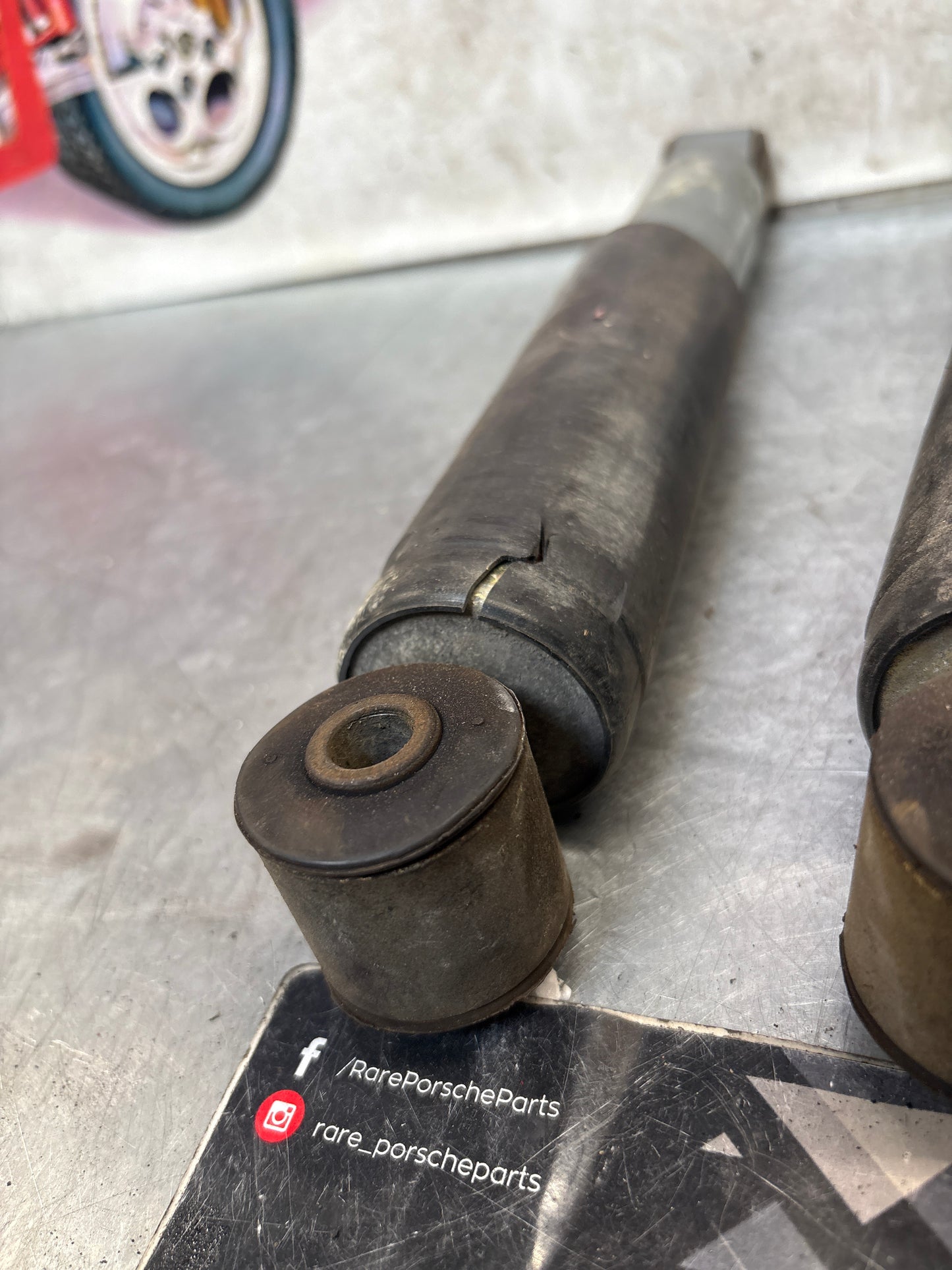 Porsche 944 86- pair of rear suspension shock absorbers, used 95133303205