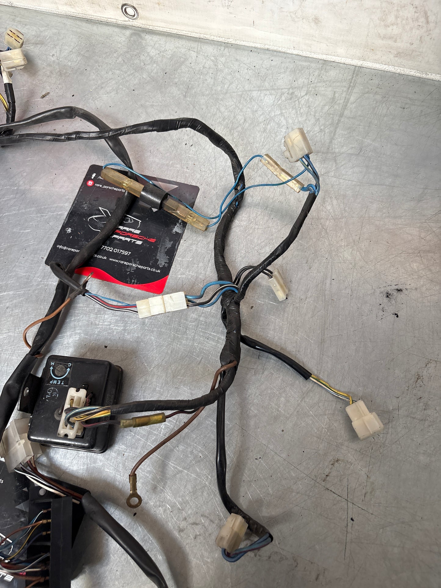 Porsche 944 early A/C wiring loom, used 477959531