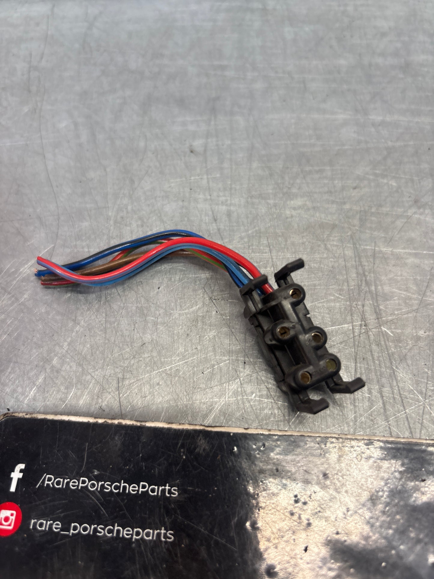 Porsche 944 clutch cable connector, used 94461253900