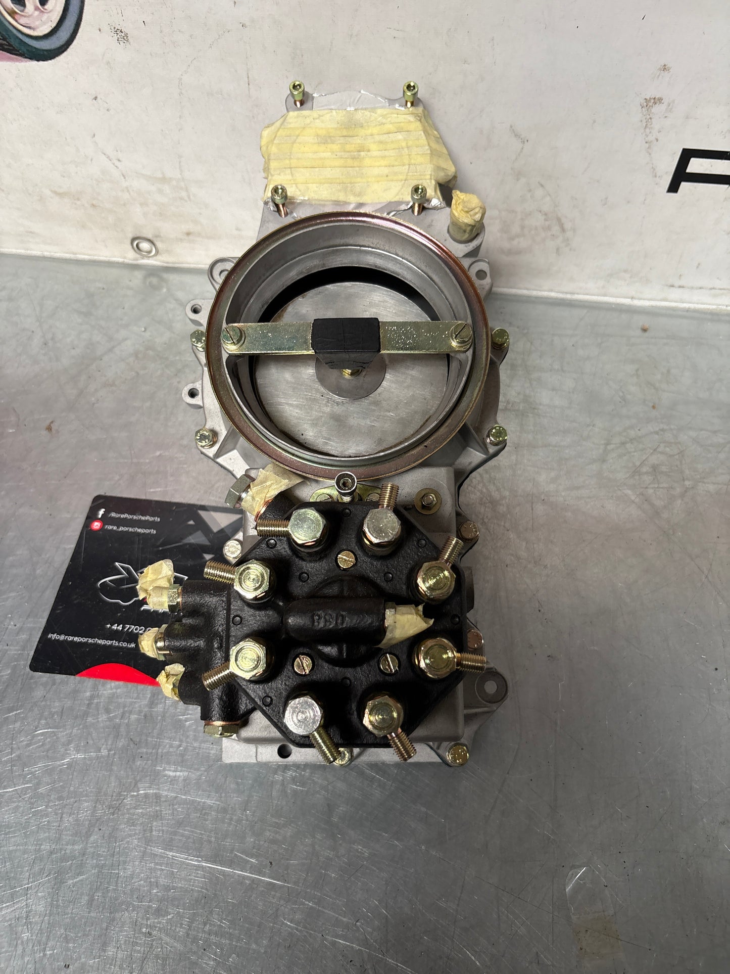 Porsche 928 fuel metering head with air flow meter, 0438100027 / 0438120049 / 92811019303 refurbished