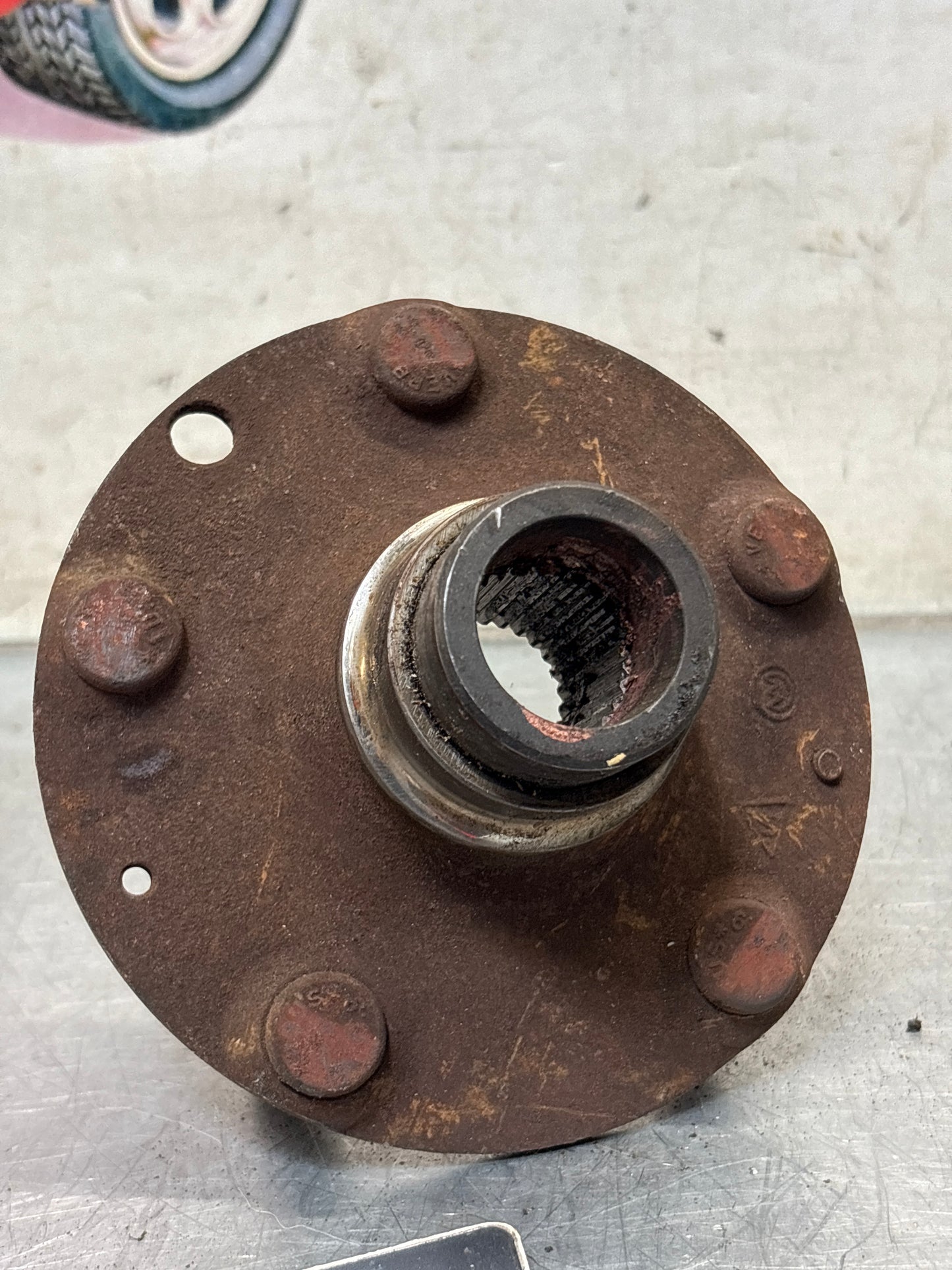 Porsche 928 rear wheel hub, 92833106507, used with short stud bolt