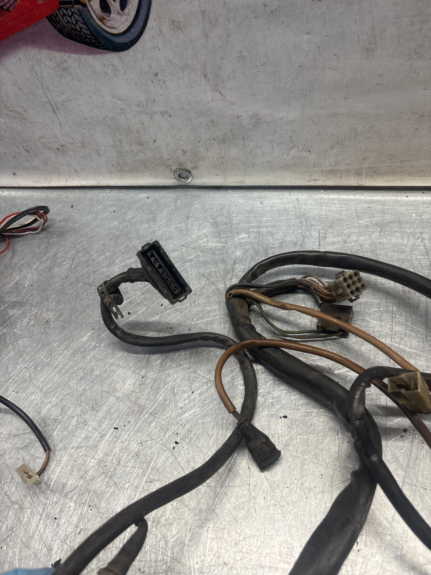 Porsche 924 Turbo / S2 / Carrera GT LHD Engine bay wiring loom without aircon, used 477971071GB