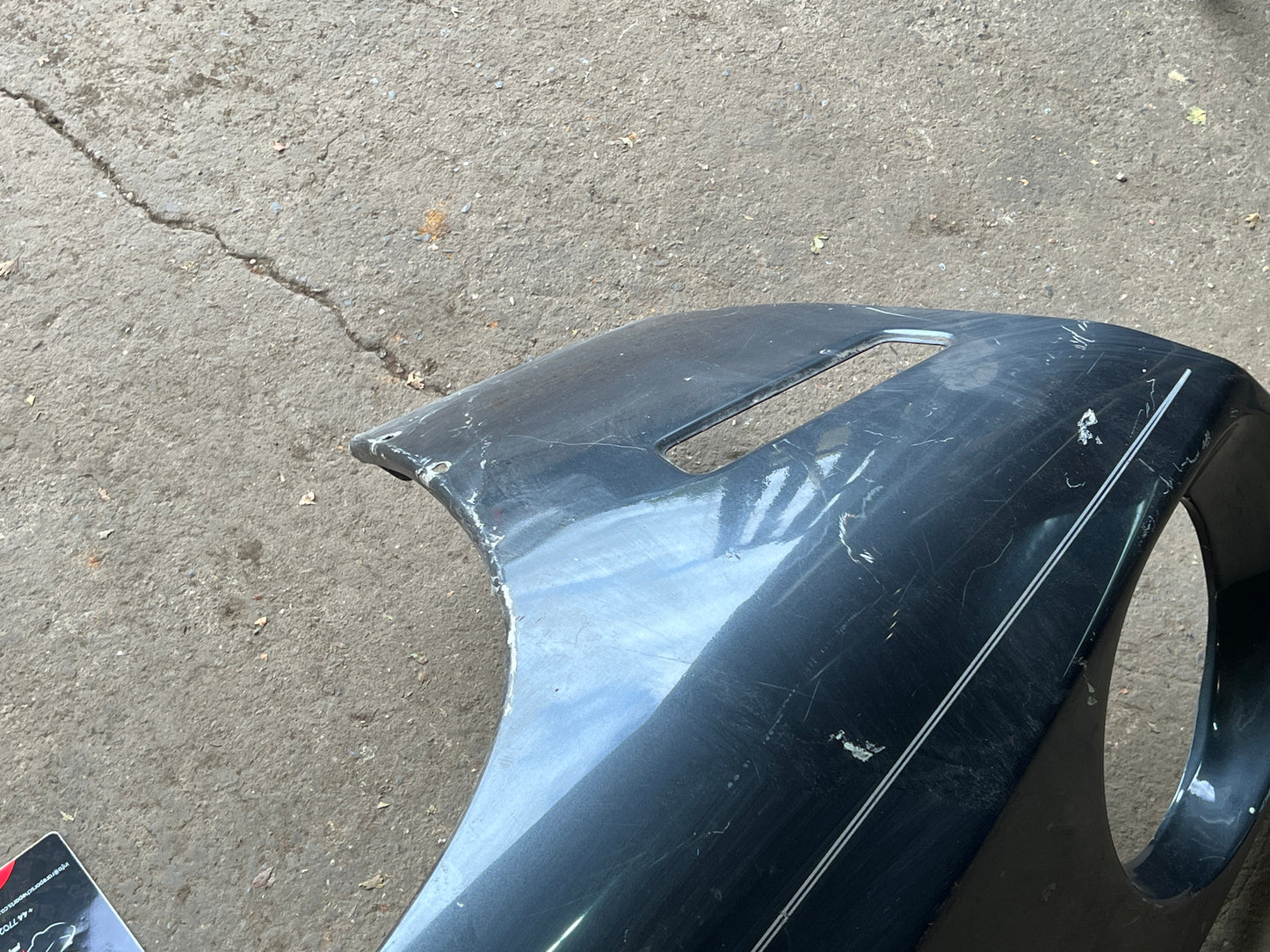 Porsche 928 -87 front left wing, 92850301103 used