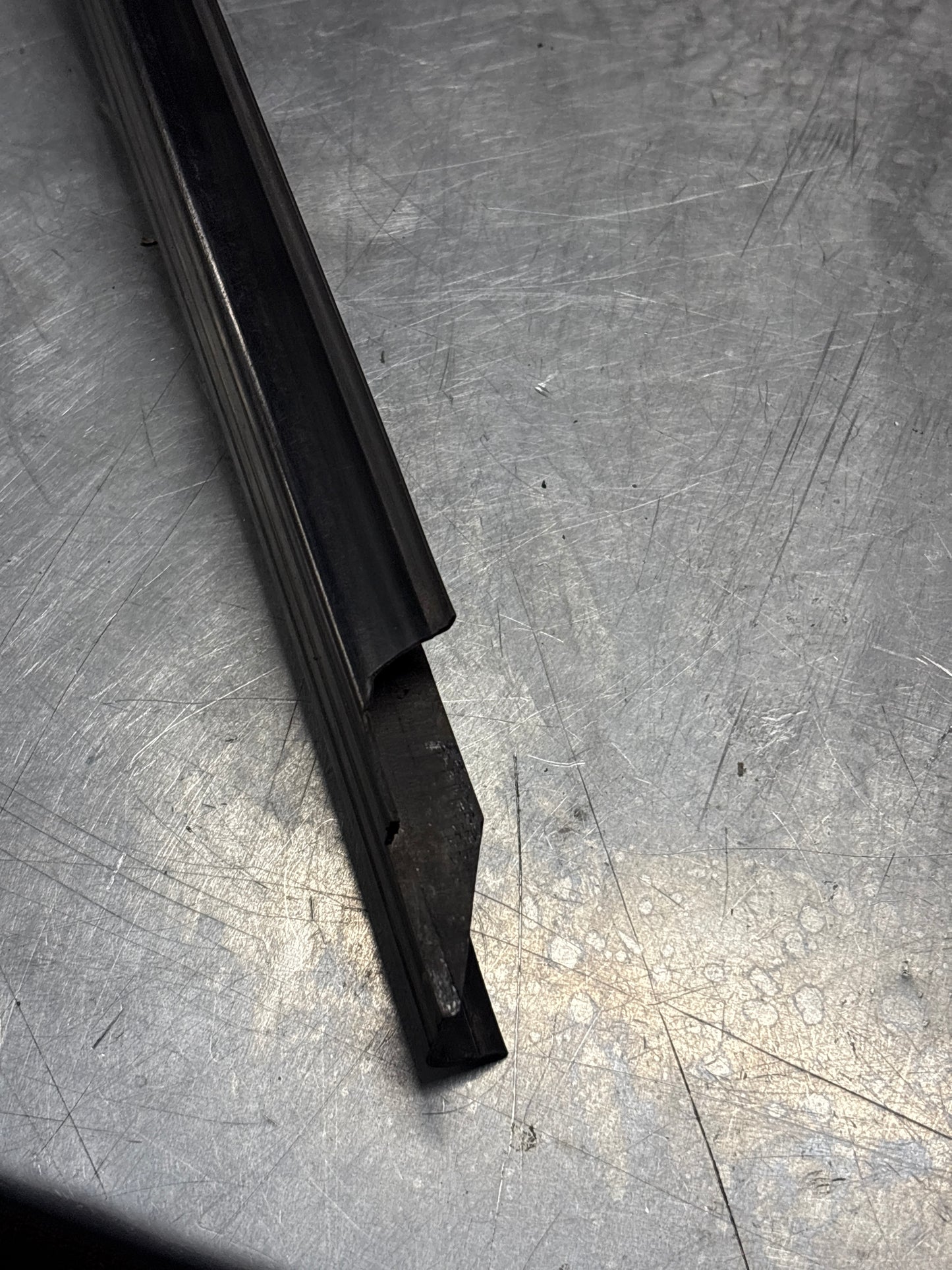 Porsche 944 85.5- left sill trim, scuff plate used 94455112100 cracked